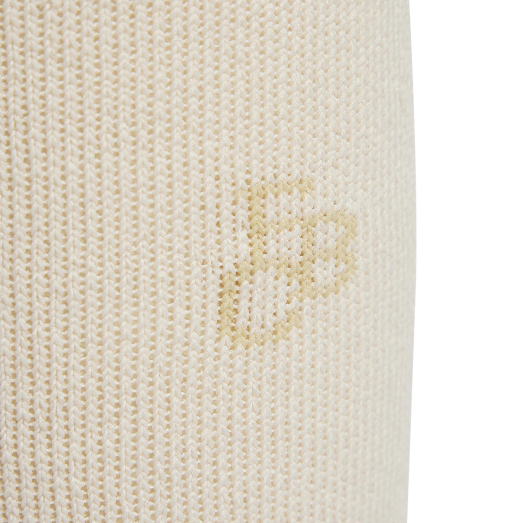 product/a/d/adidas_iz3136_2_hardware_photography_detail_view_1_white.jpg