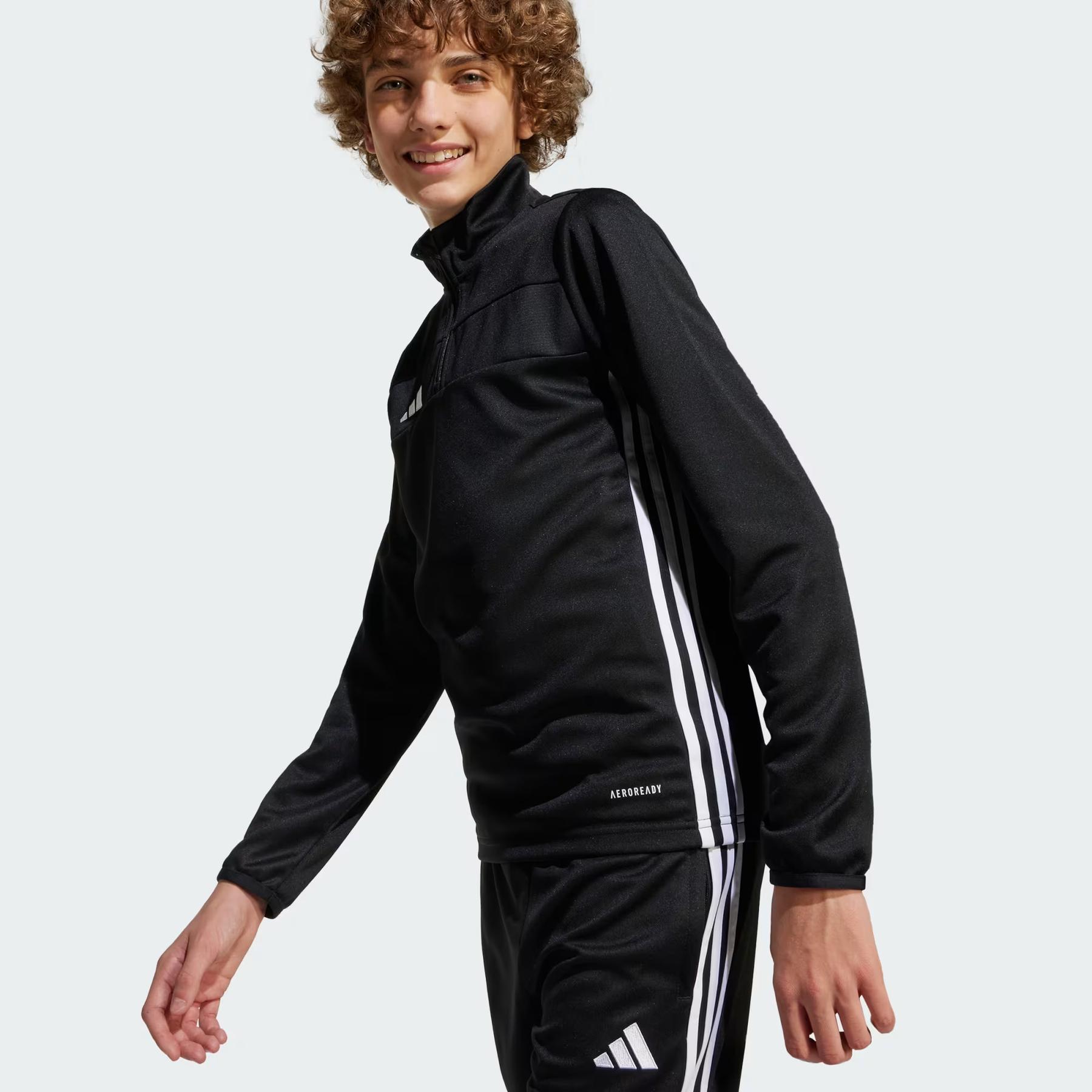 product/a/d/adidas_jd0565_black-white_3.jpg