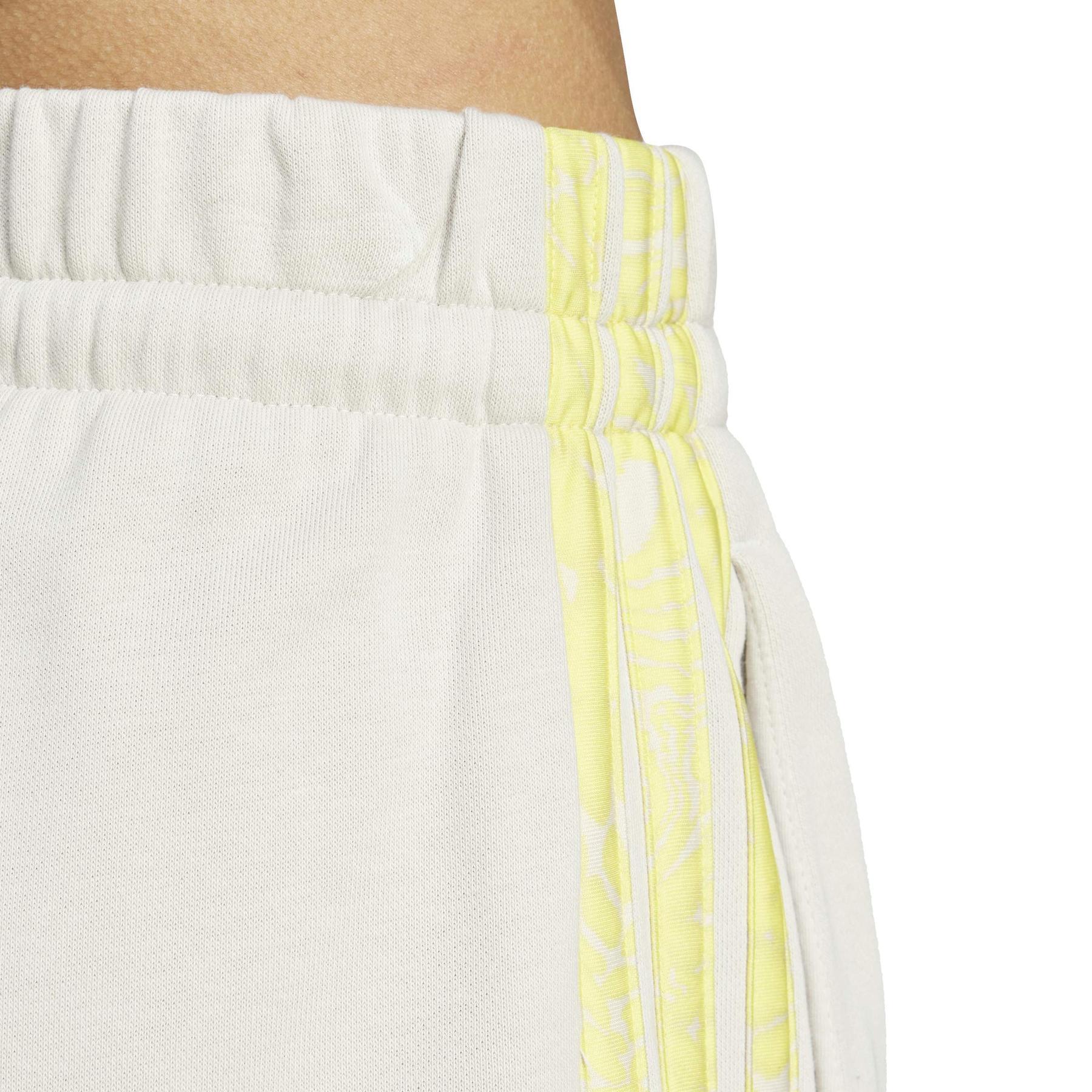 product/a/d/adidas_jd1177_6_apparel_on_model_detail_view_2_white.jpg