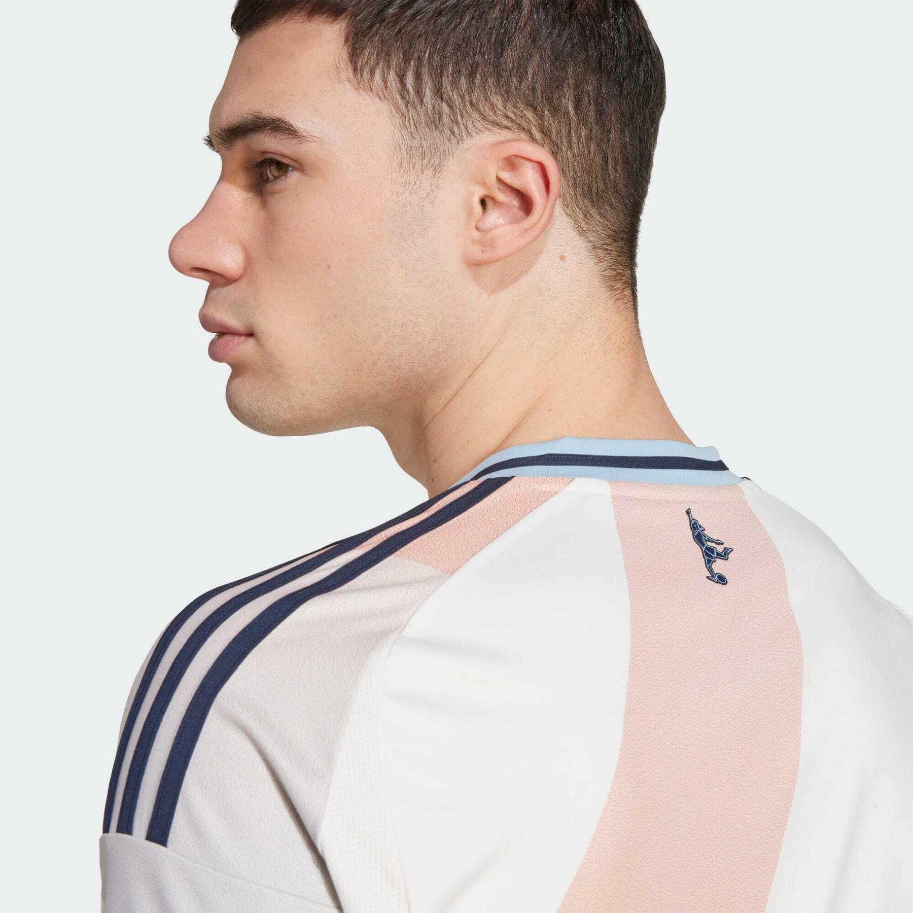 product/a/d/adidas_jf2648_5.jpg
