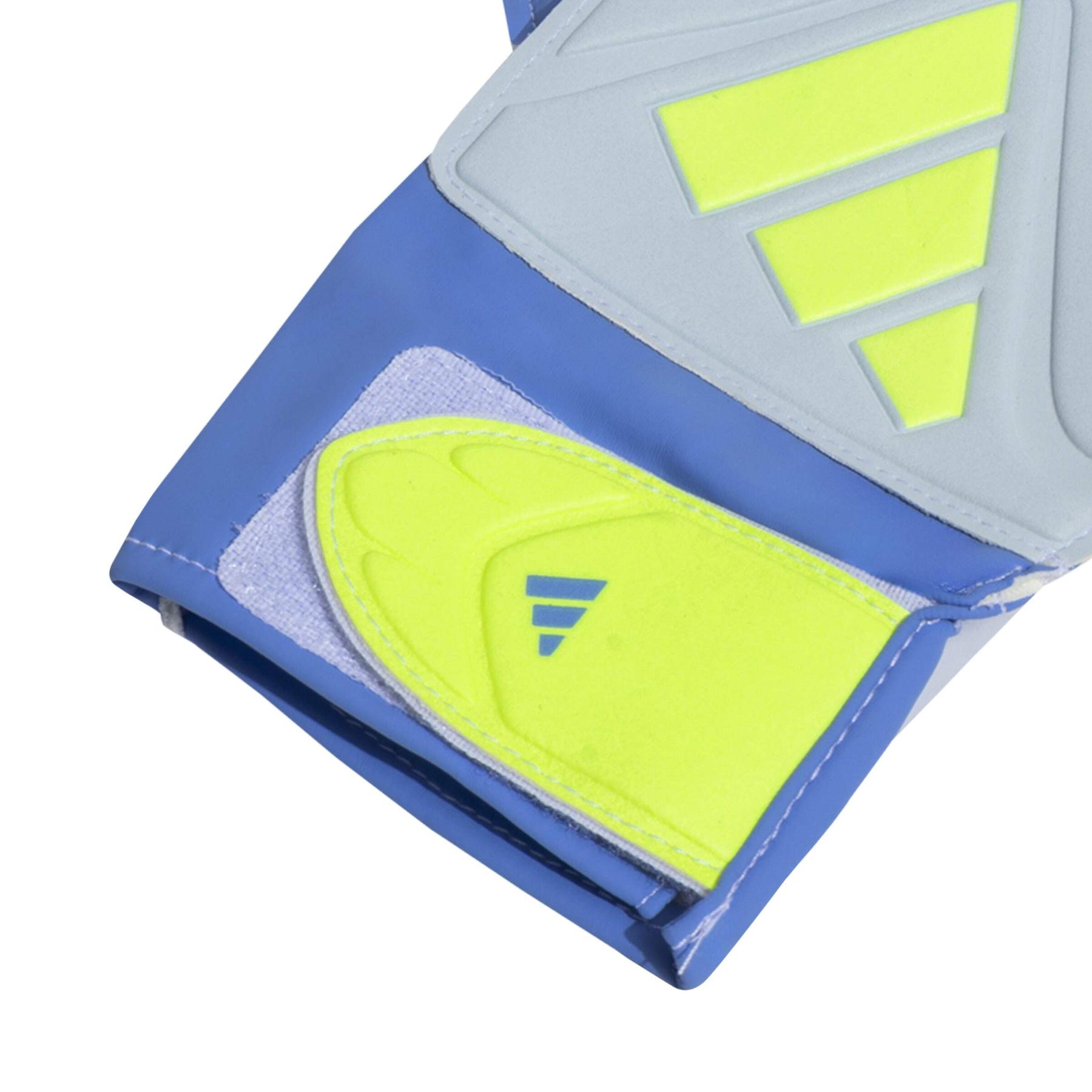 product/a/d/adidas_jh3790_6_hardware_photography_detail_view_4_white.jpg