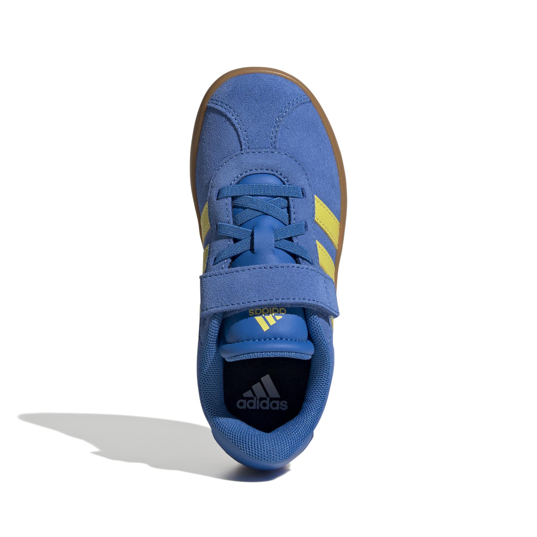 product/a/d/adidas_jh6313_3_footwear_photography_top_portrait_view_white.jpg
