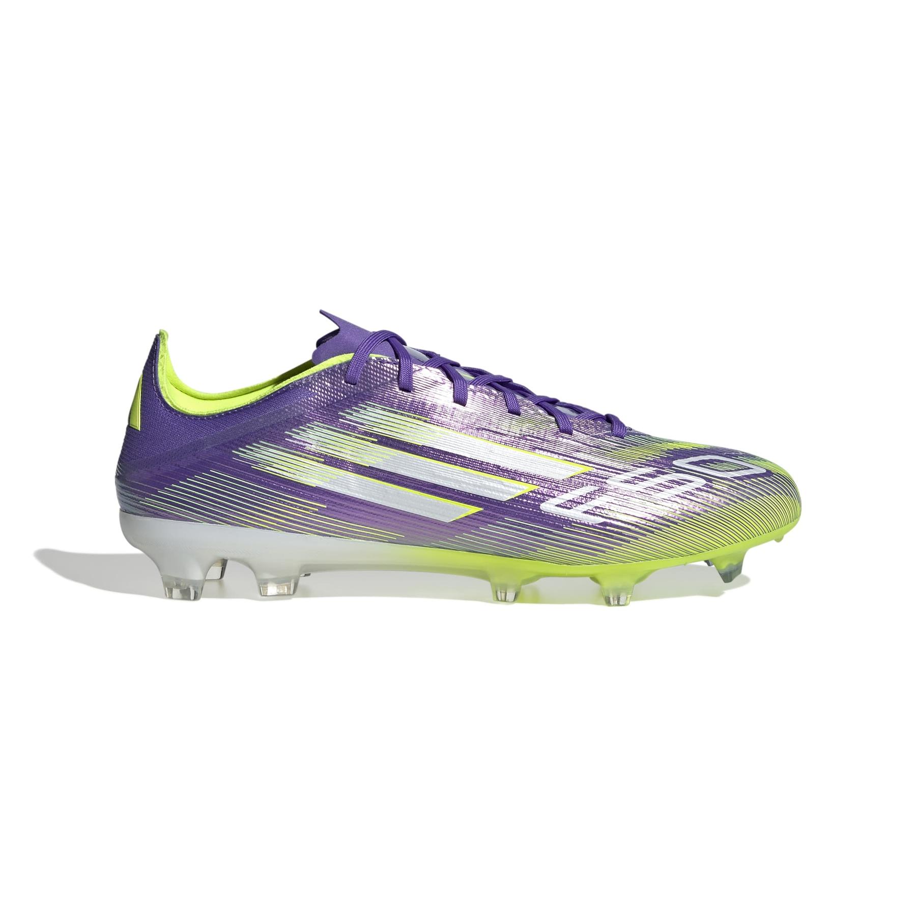 product/a/d/adidas_jh7683_1_footwear_photography_side_lateral_center_view_white-nw091625.jpg