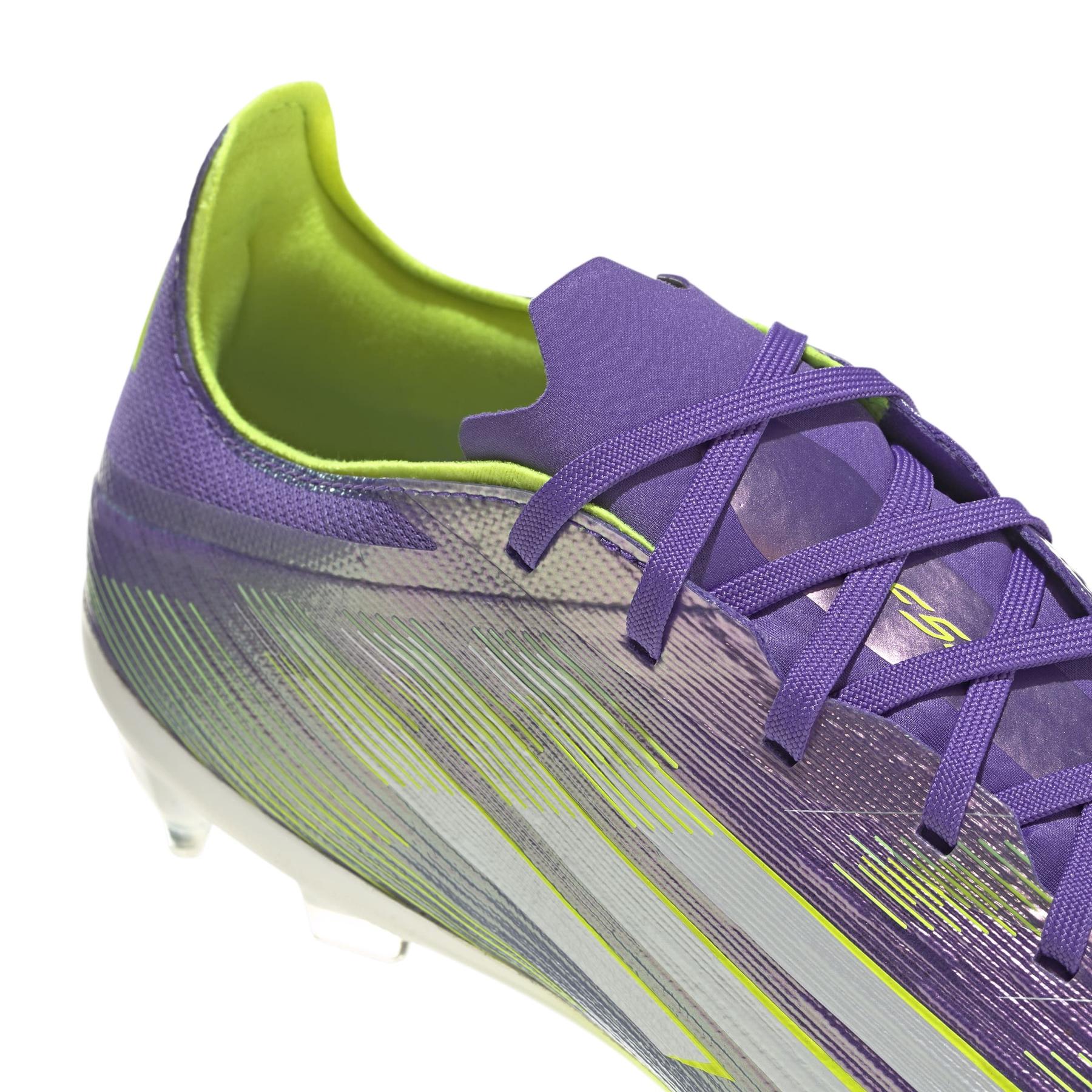 product/a/d/adidas_jh7683_7_footwear_photography_detail_view_1_white-nw091625.jpg