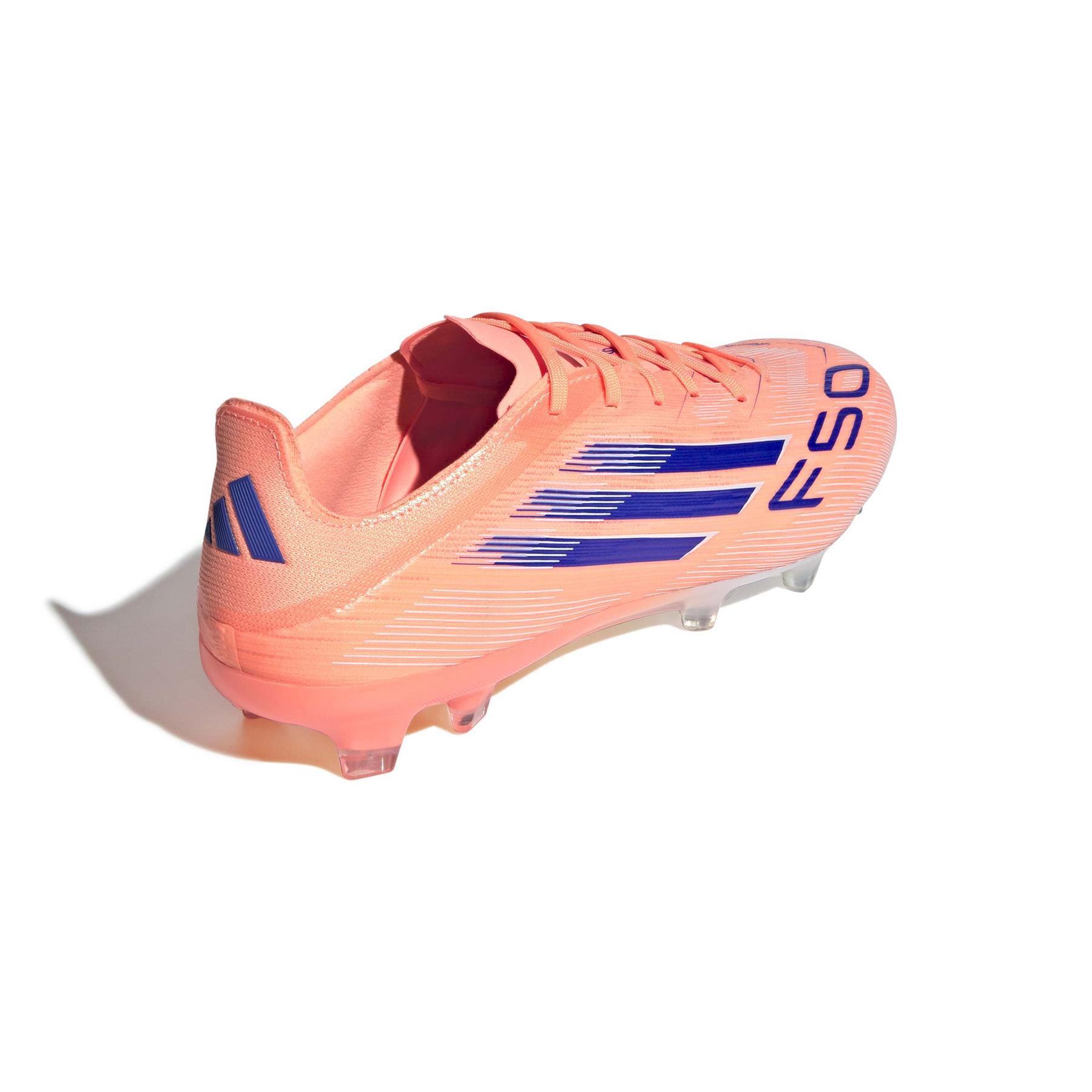 product/a/d/adidas_jh7684_6_footwear_photography_back_lateral_top_view_white-nw092325.jpg