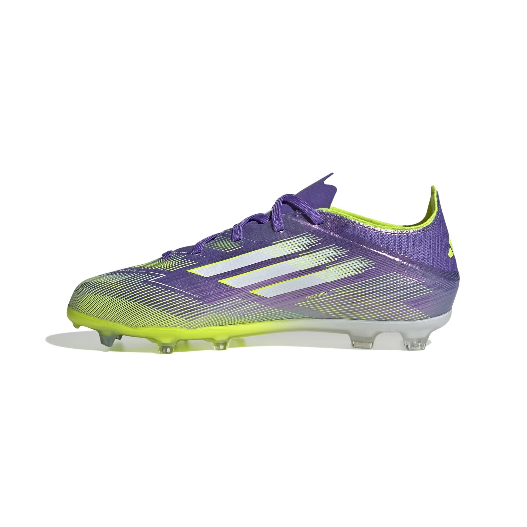 product/a/d/adidas_jh7714_4_footwear_photography_side_medial_center_view_white-nw091625.jpg