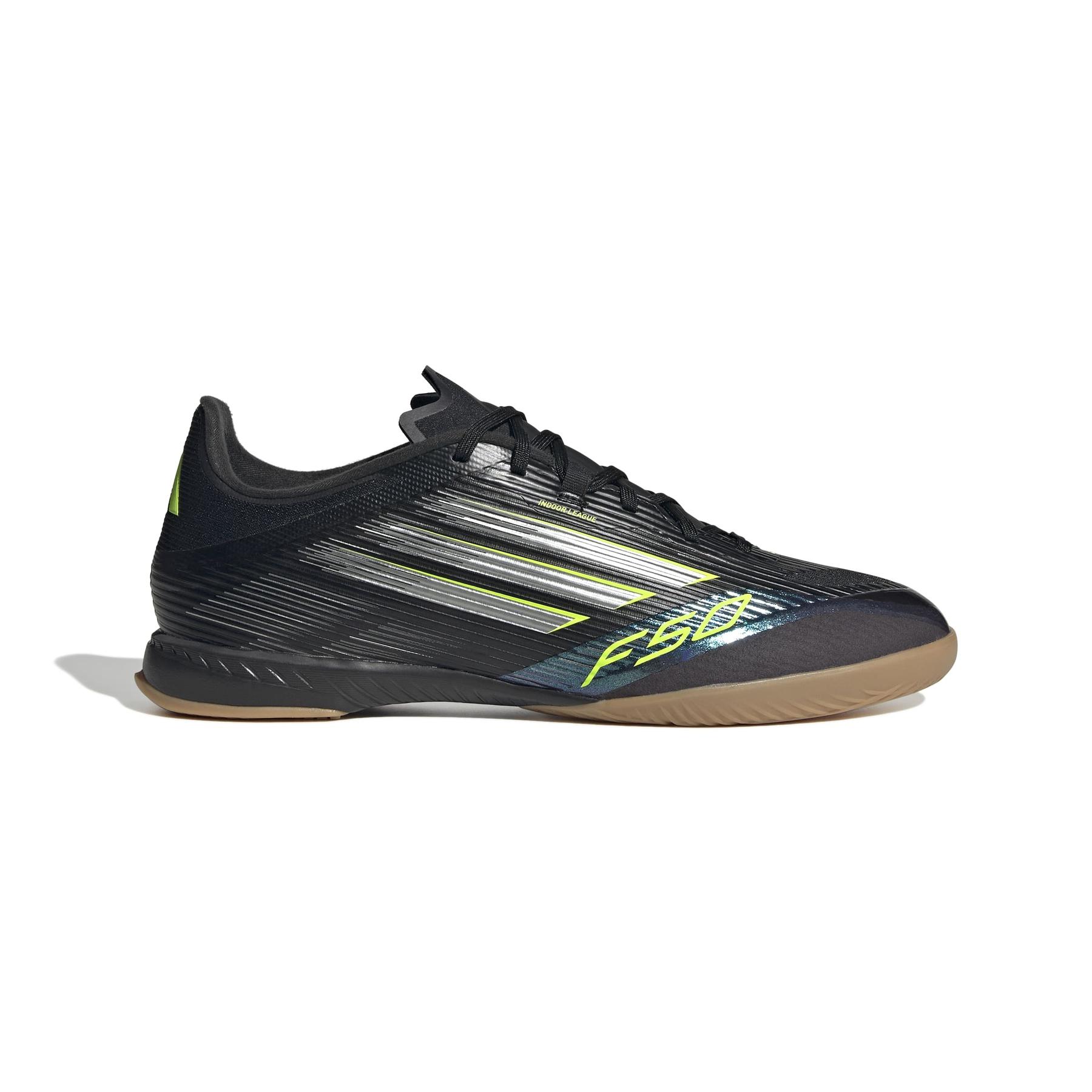 product/a/d/adidas_jh7720_1_footwear_photography_side_lateral_center_view_white-nw091625.jpg