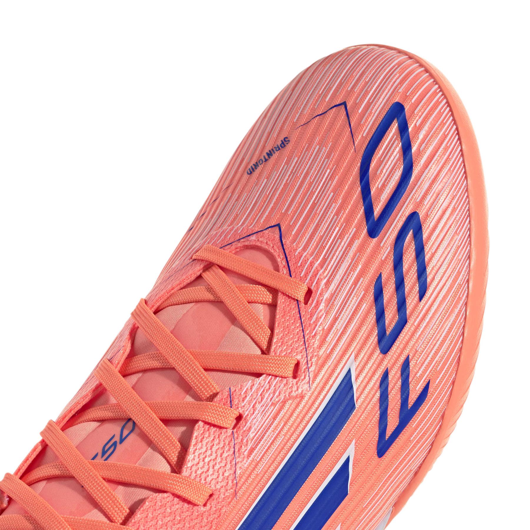 product/a/d/adidas_jh7723_8_footwear_photography_detail_view_2_white-nw091625.jpg