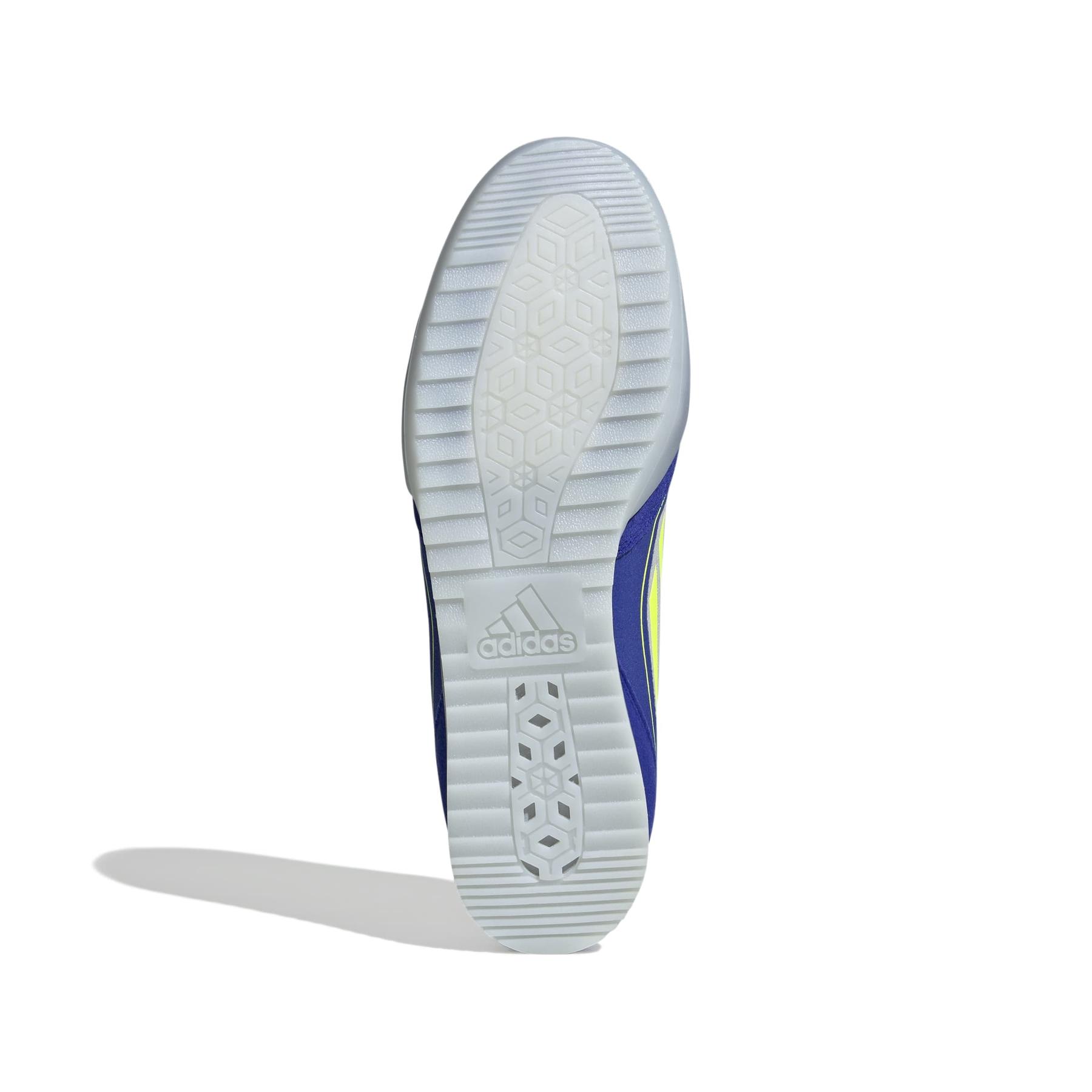 product/a/d/adidas_jh8830_3_footwear_photography_bottom_view_white-nw091625.jpg