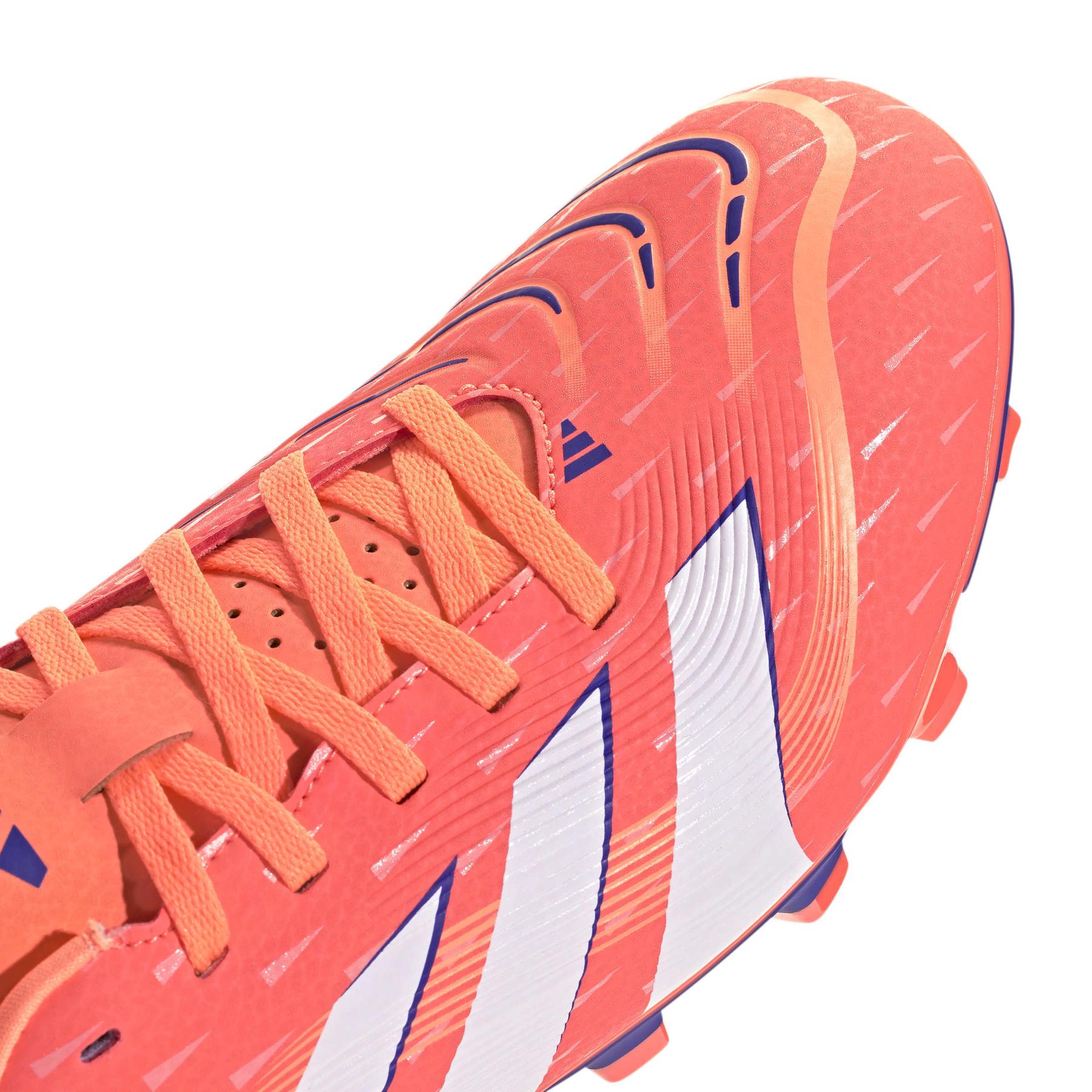 product/a/d/adidas_jh8846_8_footwear_photography_detail_view_2_white.jpg