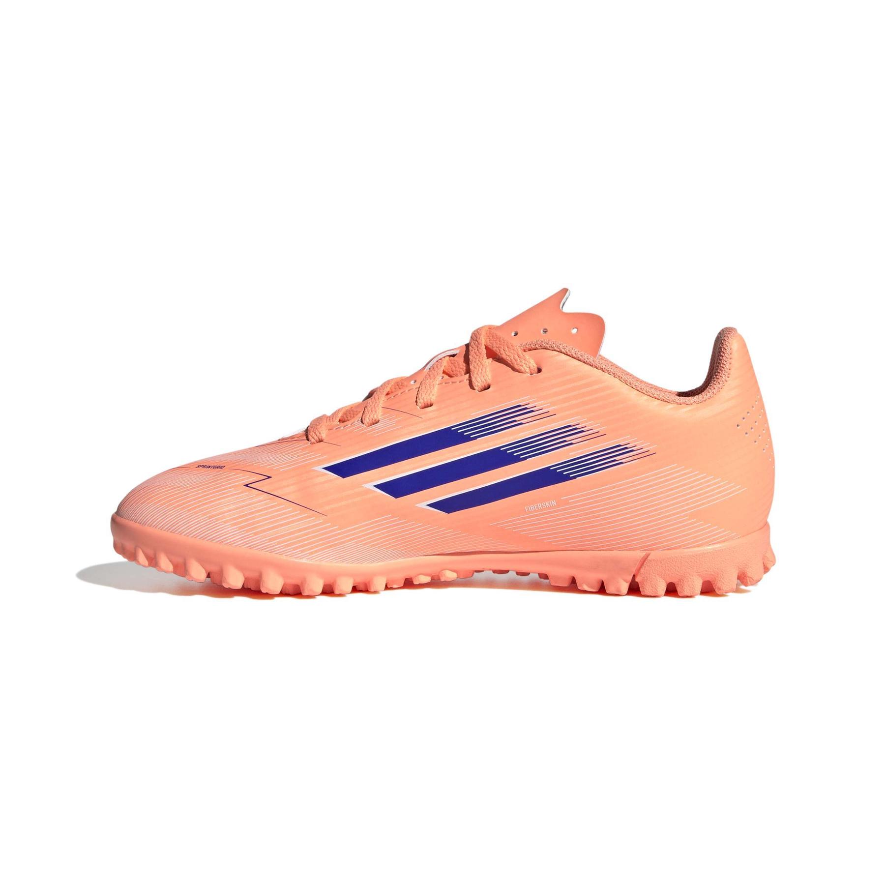 product/a/d/adidas_ji0040_4_footwear_photography_side_medial_center_view_white-nw091625.jpg