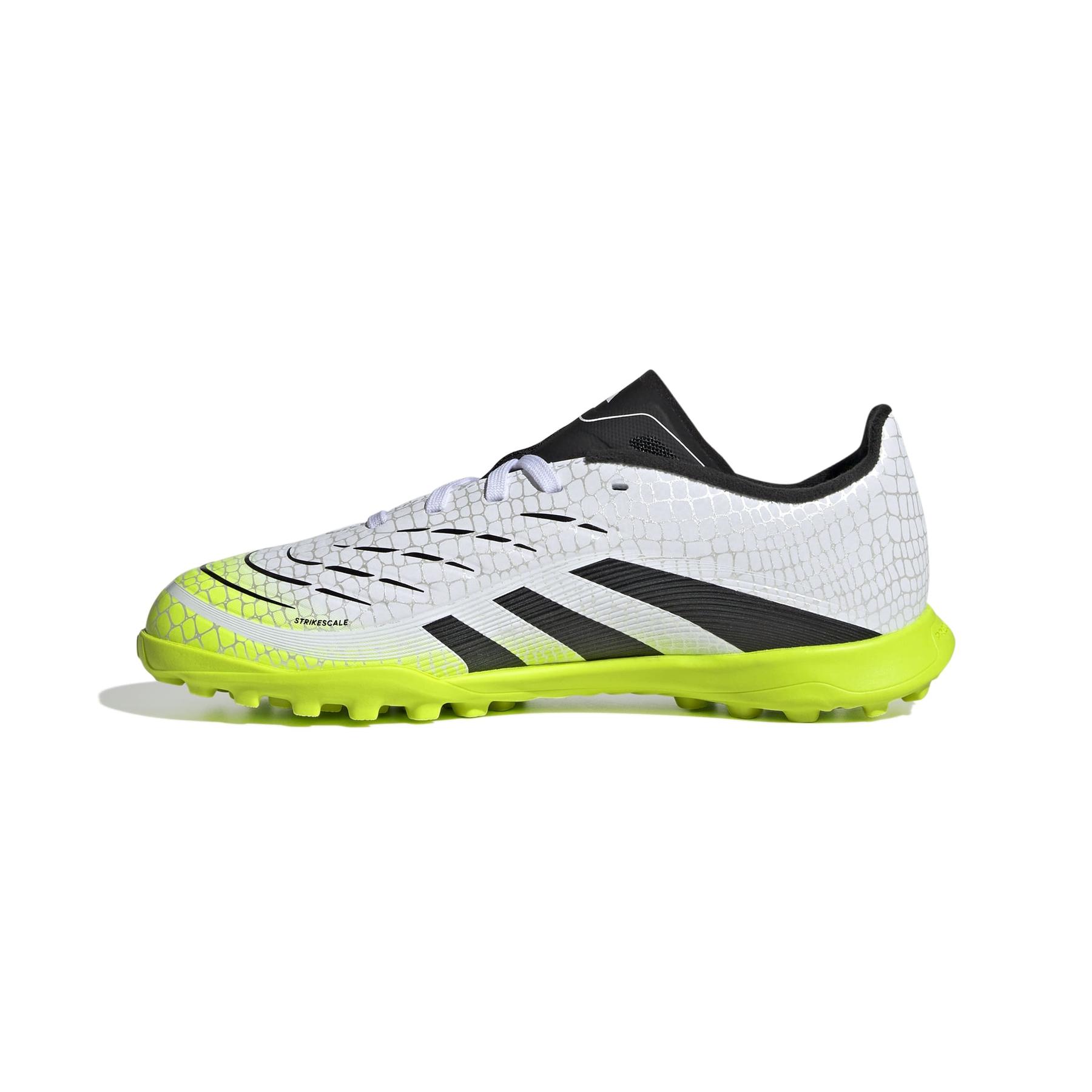 product/a/d/adidas_ji1149_4_footwear_photography_side_medial_center_view_white-nw091625.jpg