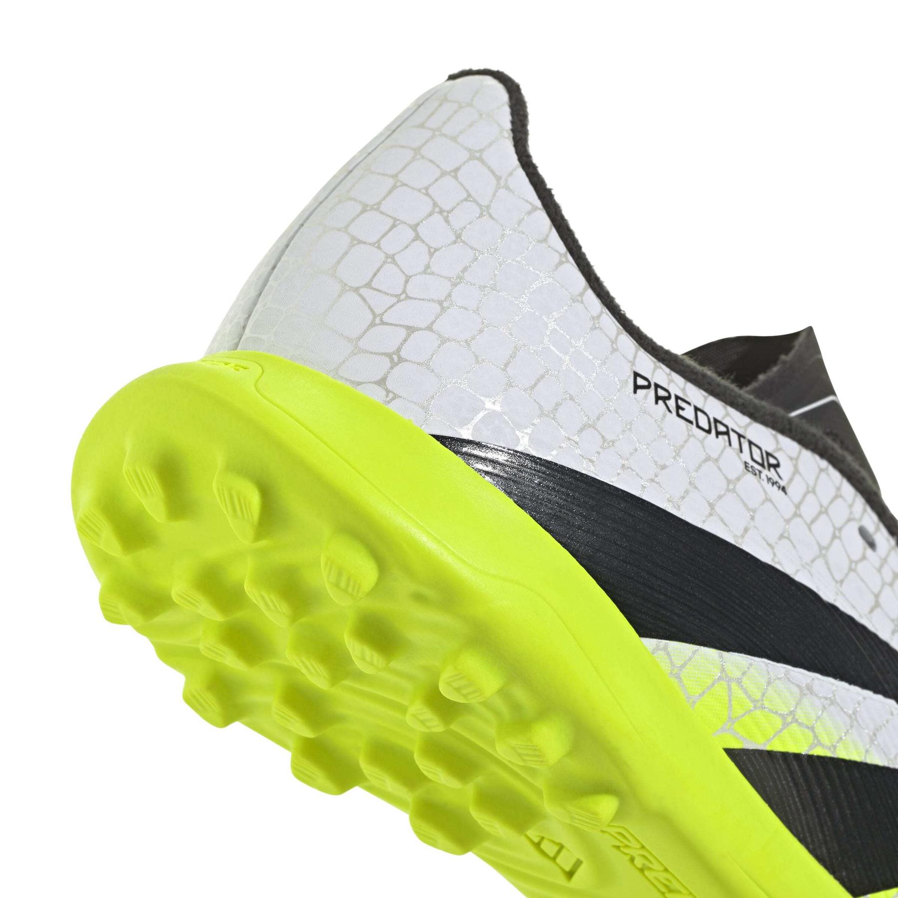 product/a/d/adidas_ji1149_7_footwear_photography_detail_view_1_white-nw091625.jpg