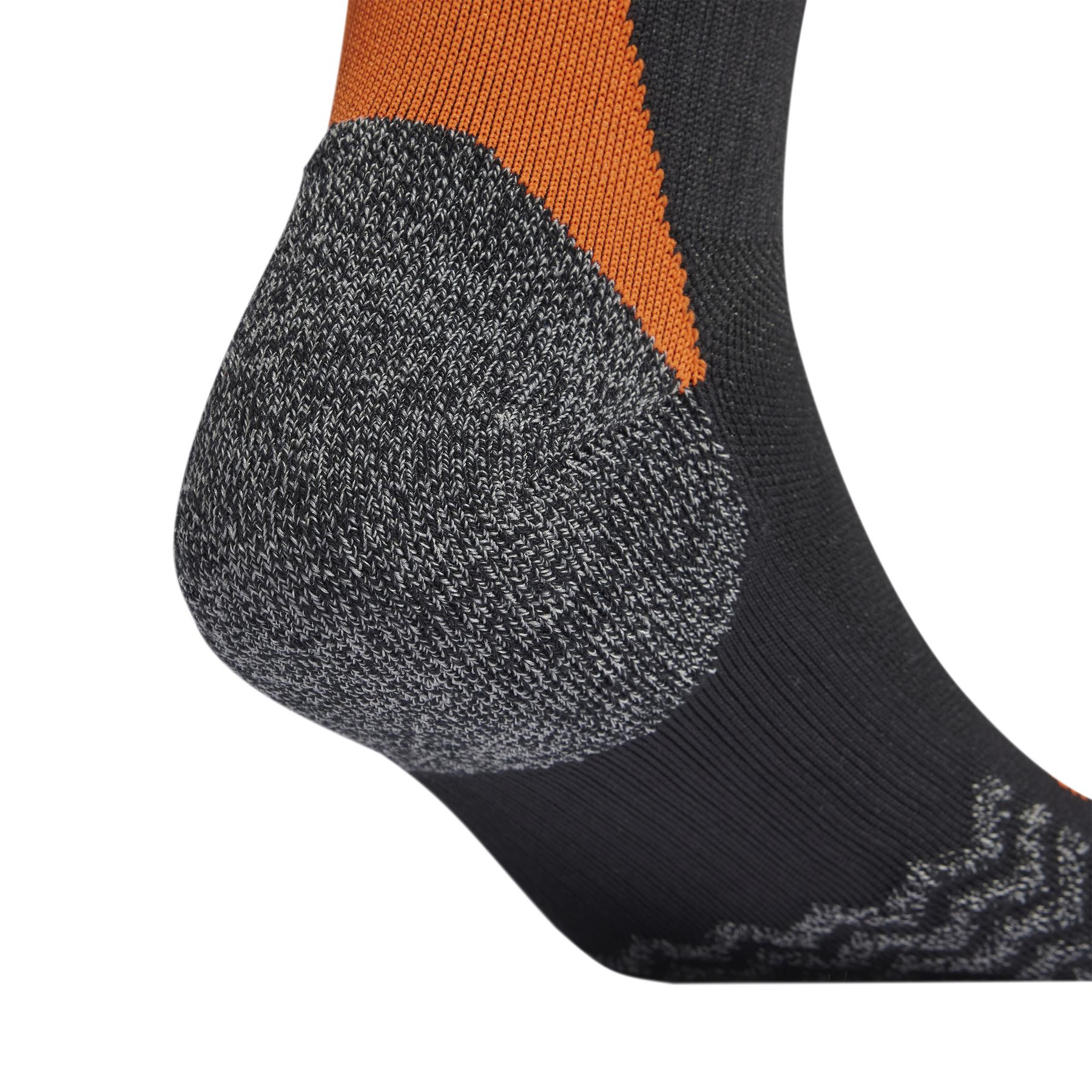 product/a/d/adidas_ji6339_2_hardware_photography_detail_view_1_white.jpg