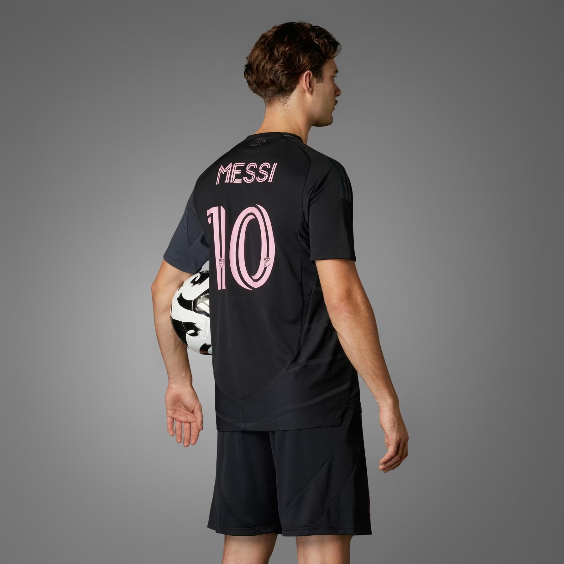 product/a/d/adidas_ji6822_black_4.jpg