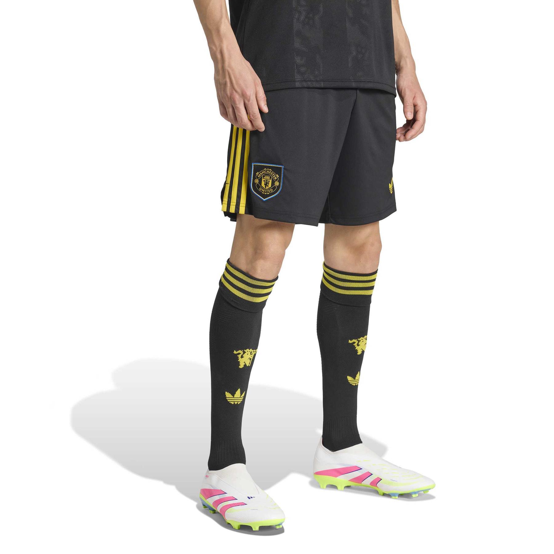 product/a/d/adidas_ji7420_2.jpg