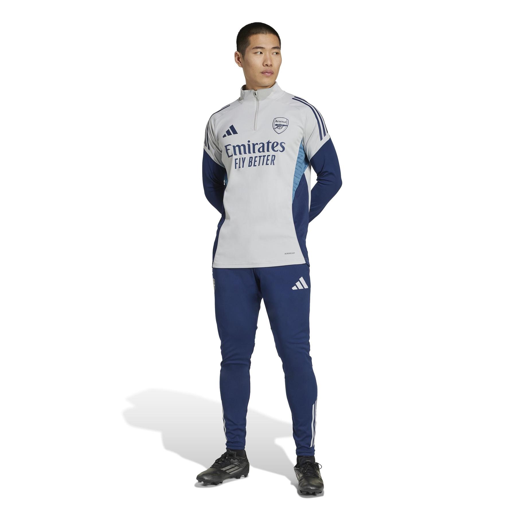 product/a/d/adidas_jj1816_5_apparel_on_model_standard_outfit_view_white.jpg