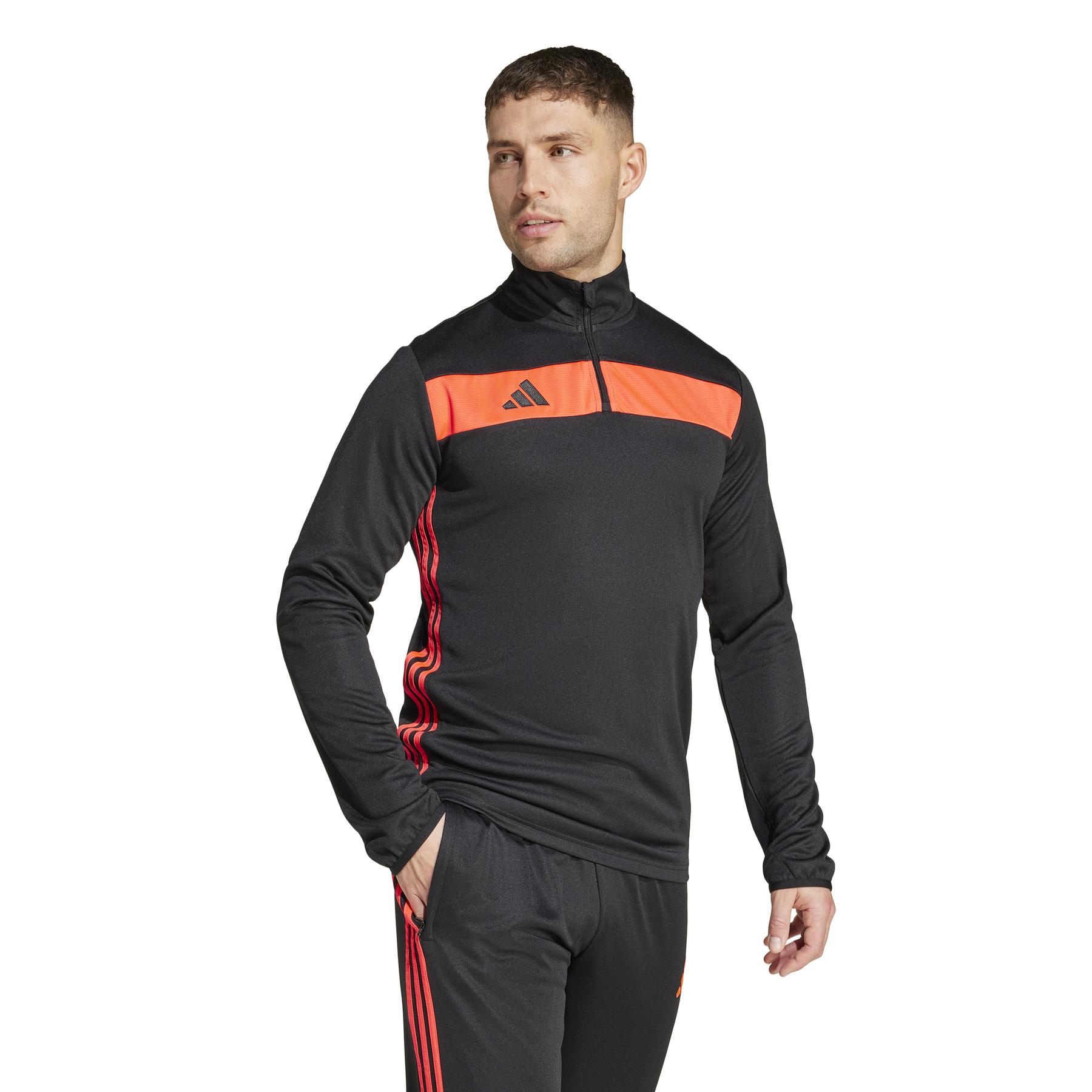 product/a/d/adidas_jm3590_black-lucred_4.jpg