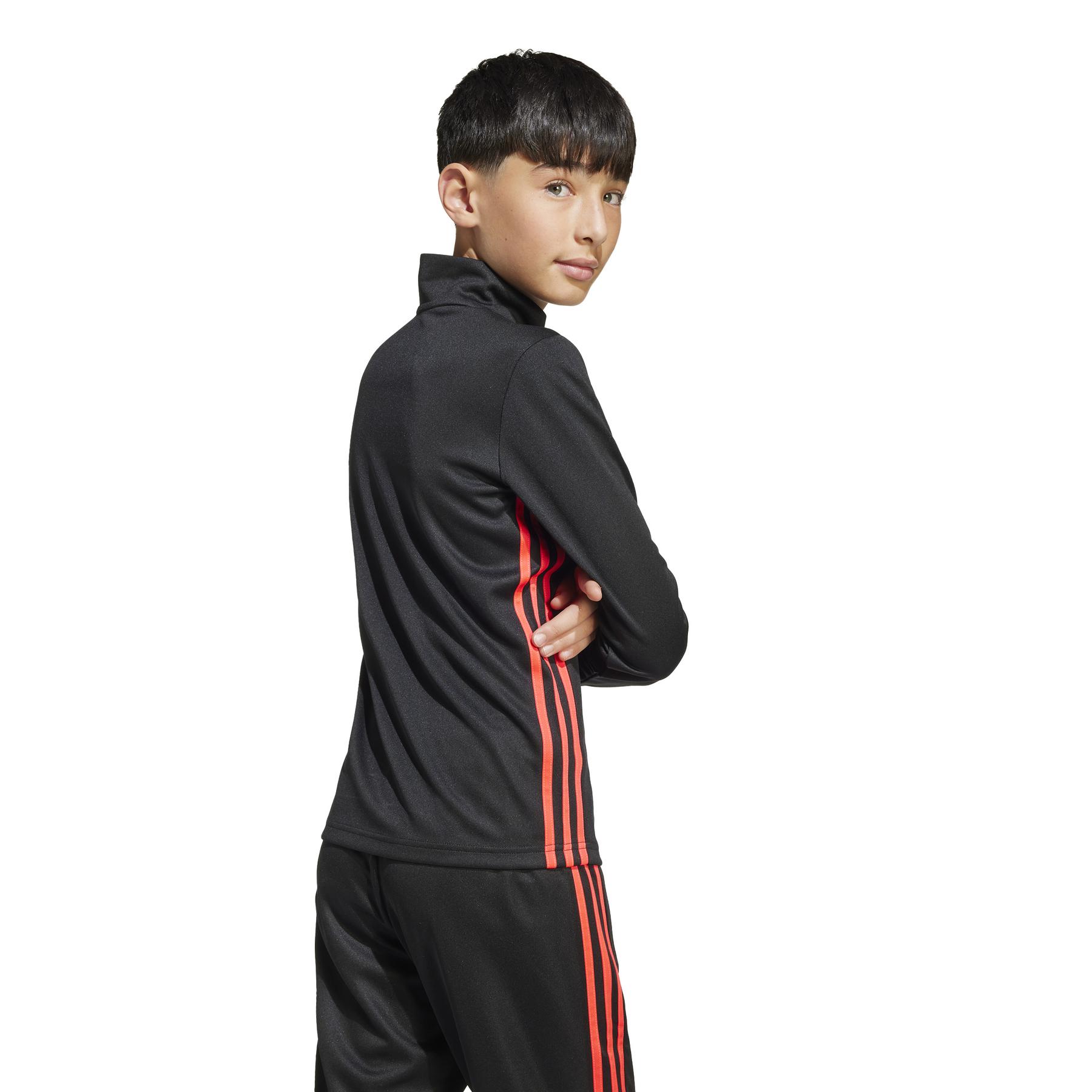 product/a/d/adidas_jm3616_black-lucred_3.jpg