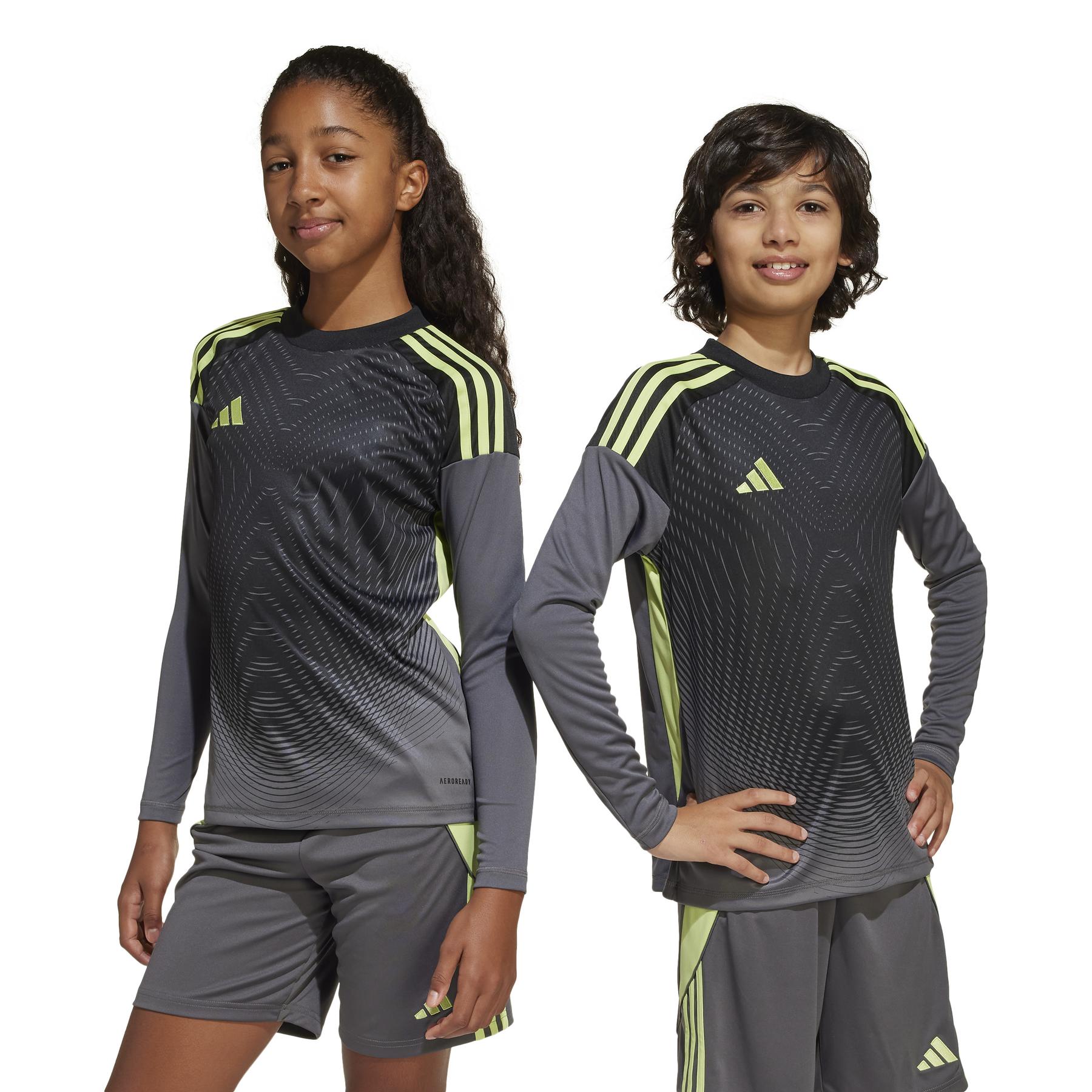 product/a/d/adidas_jn2019_grefiv_18.jpg