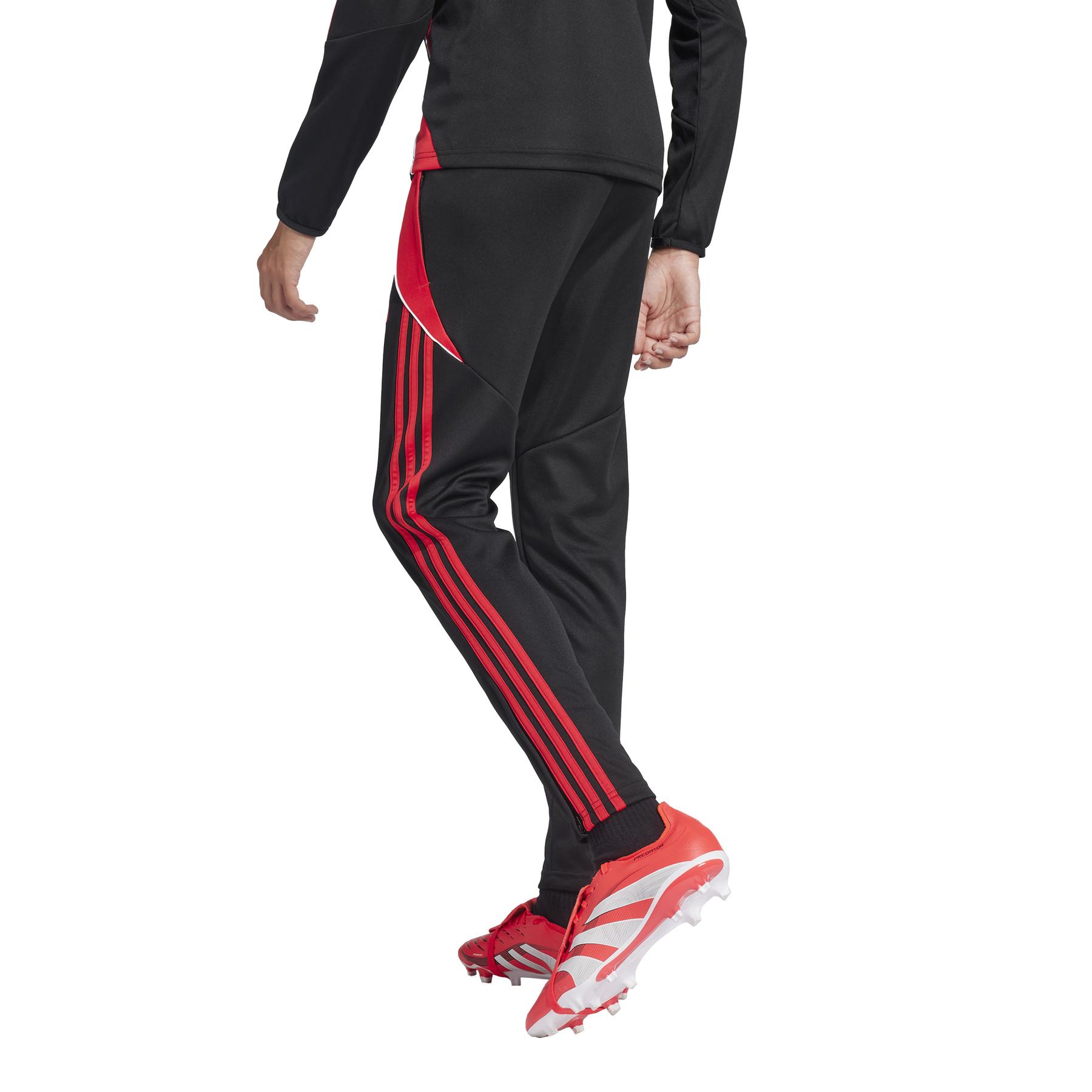 product/a/d/adidas_jp2490_black-purrub_3.jpg