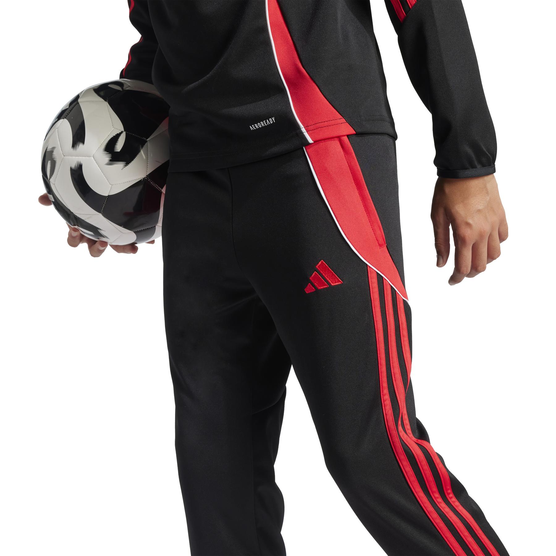 product/a/d/adidas_jp2490_black-purrub_6.jpg