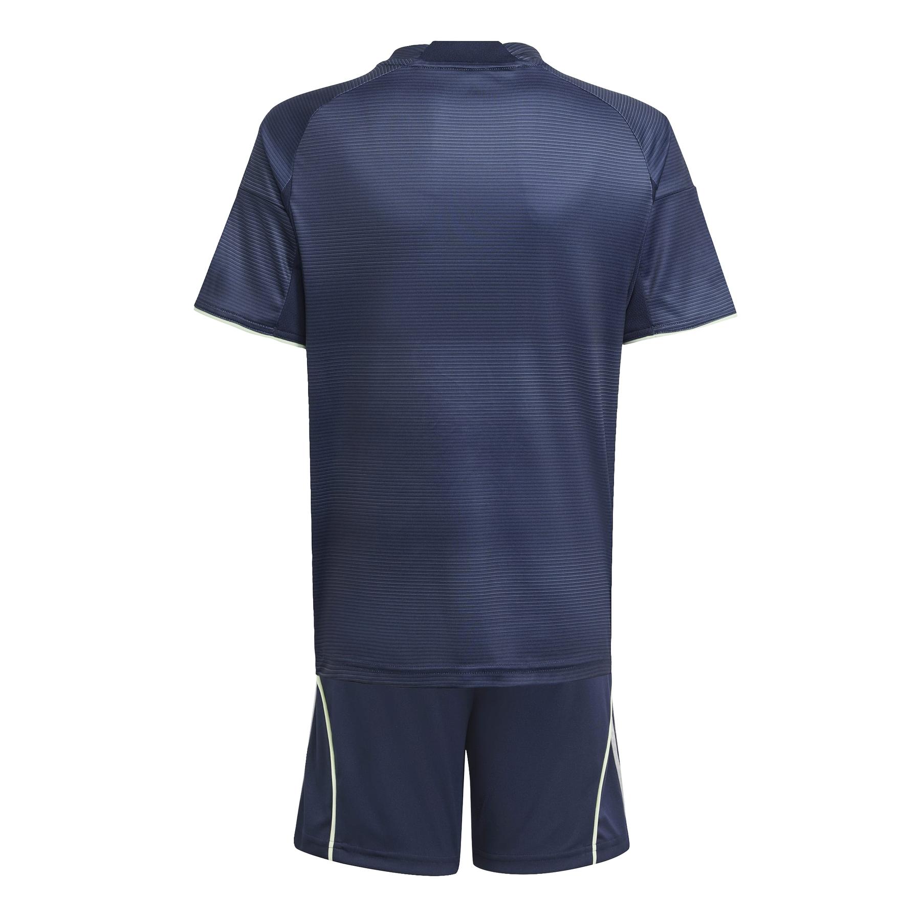 product/a/d/adidas_jp3954_3_apparel_photography_back_center_view_white.jpg