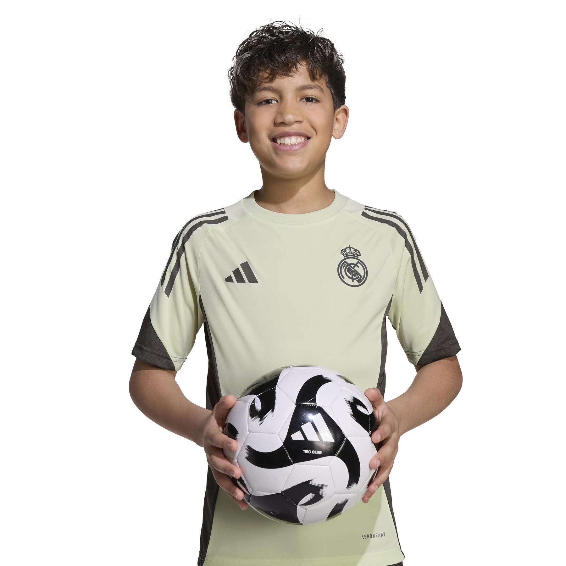 product/a/d/adidas_jp3976_4_apparel_on_model_detail_view_1_white.jpg