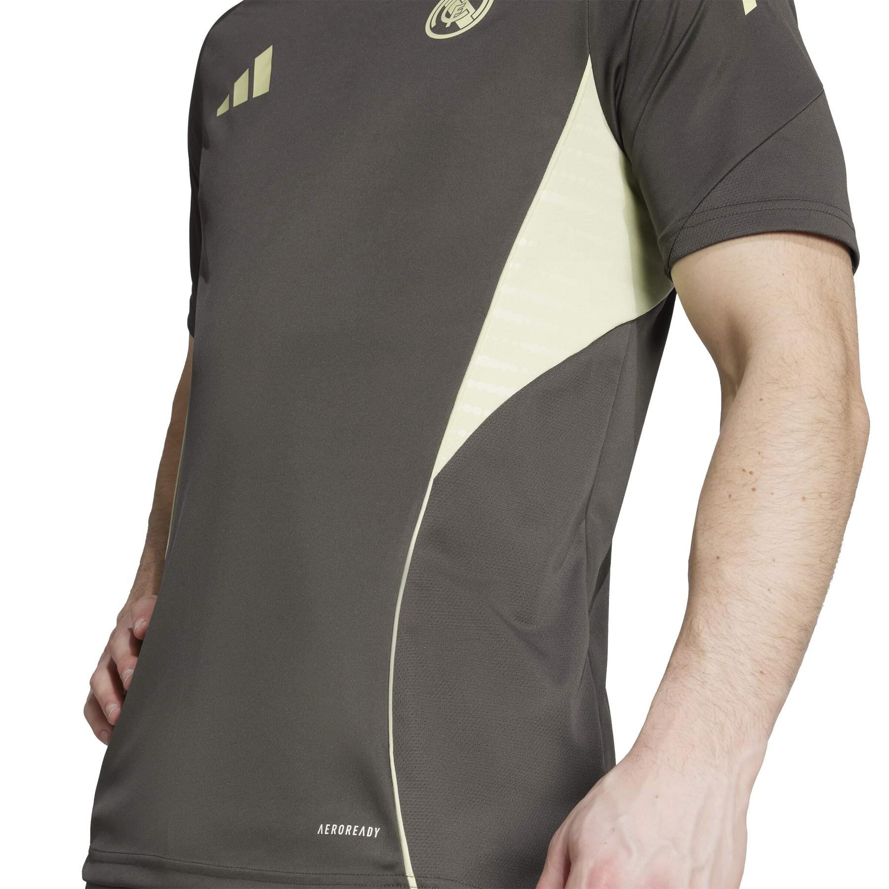 product/a/d/adidas_jp4049_8_apparel_on_model_detail_view_2_white.jpg