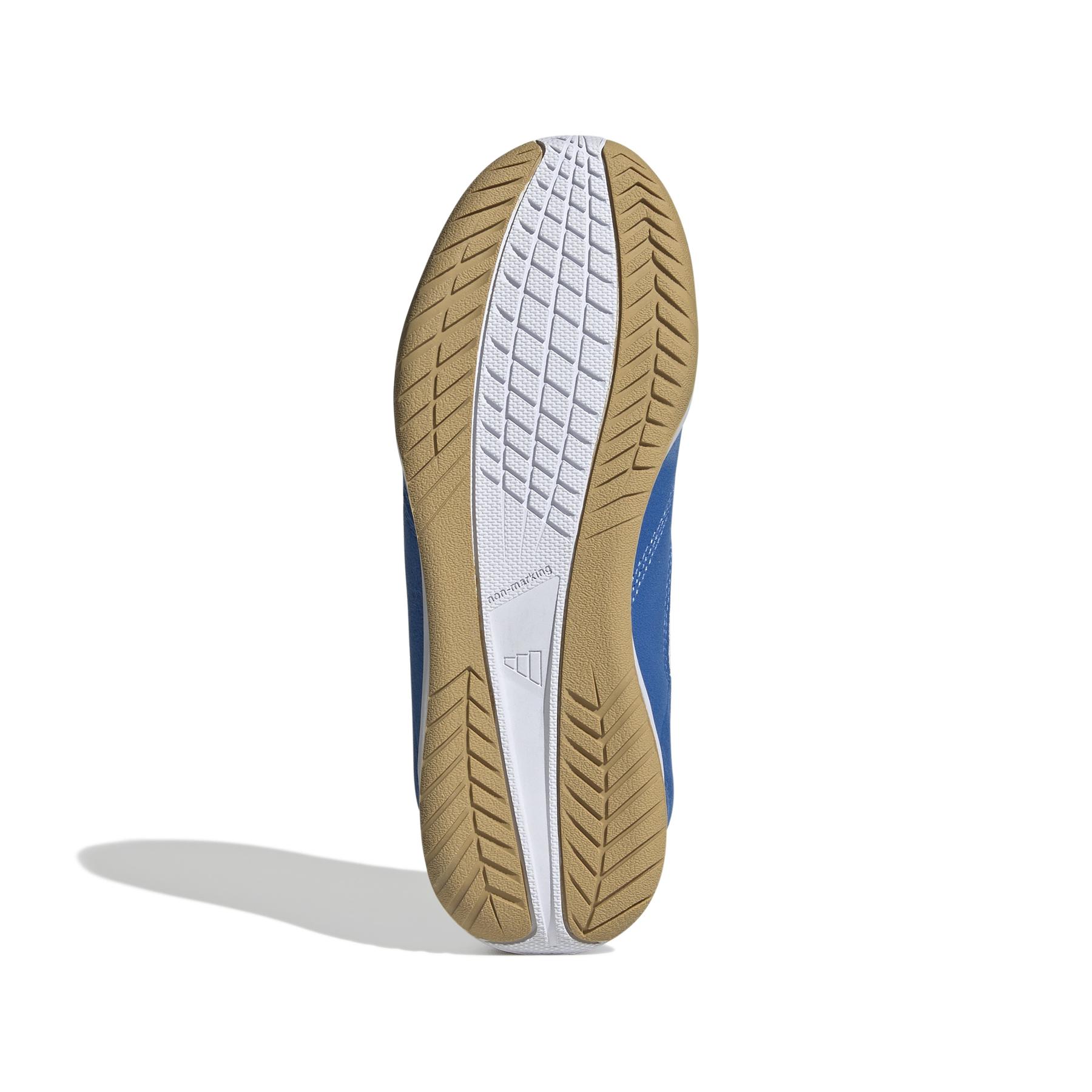product/a/d/adidas_jp5642_3_footwear_photography_bottom_view_white.jpg