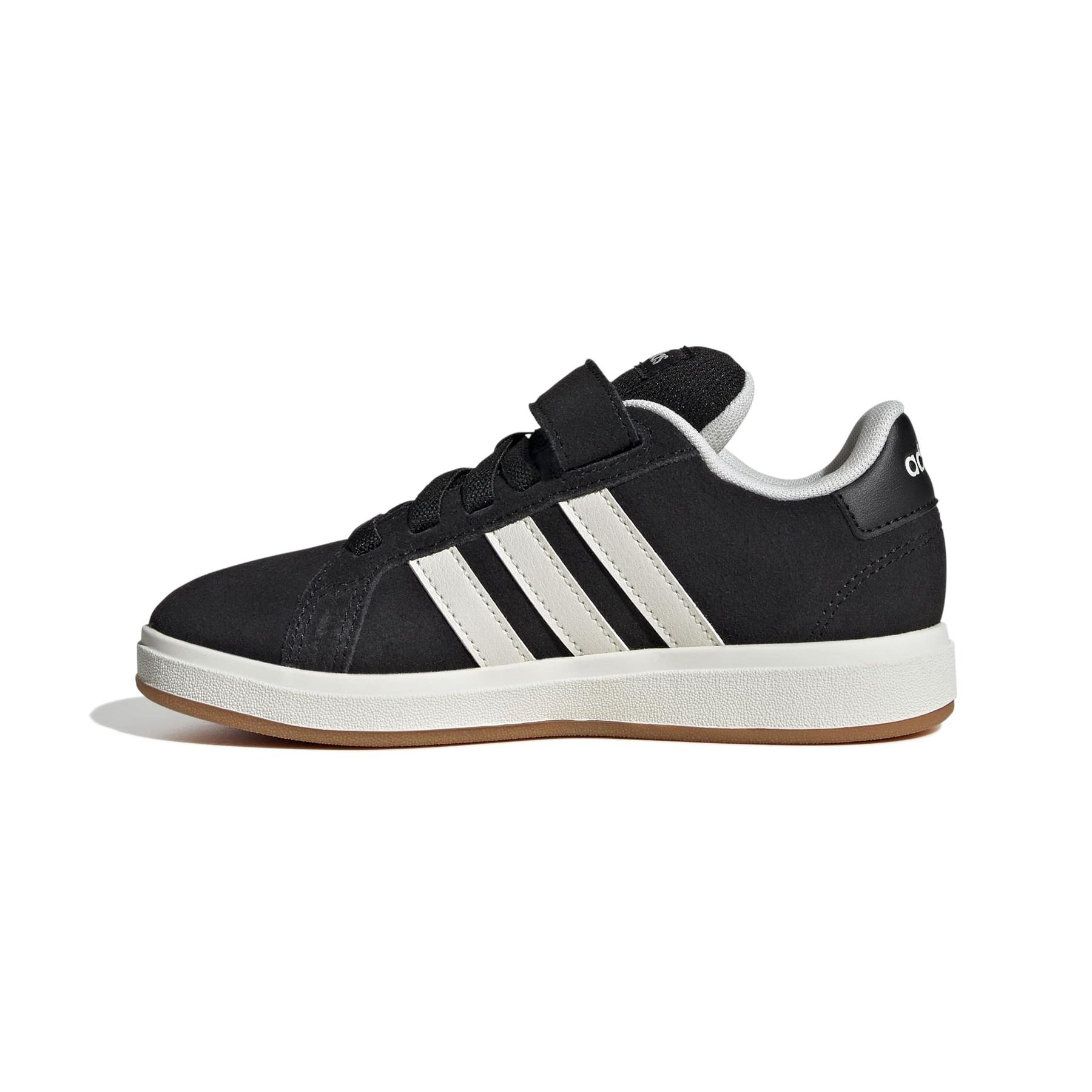 product/a/d/adidas_jp5896_5_footwear_photography_side_medial_center_view_white-nw091625.jpg