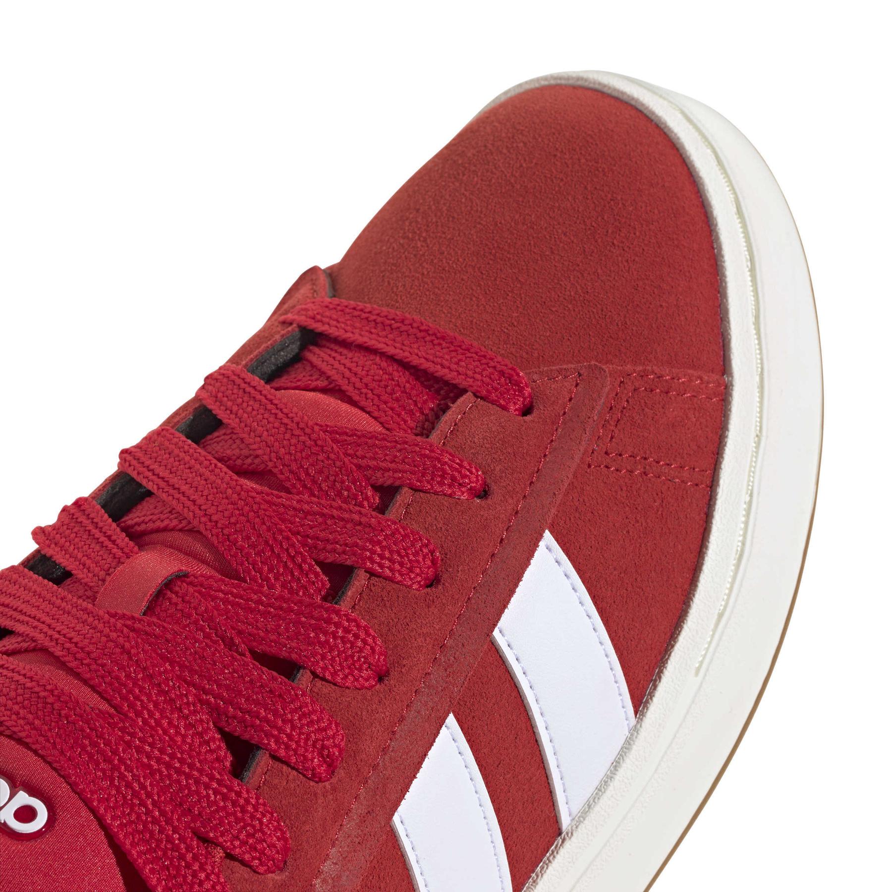 product/a/d/adidas_jp6918_9_footwear_photography_detail_view_2_white-nw091625.jpg