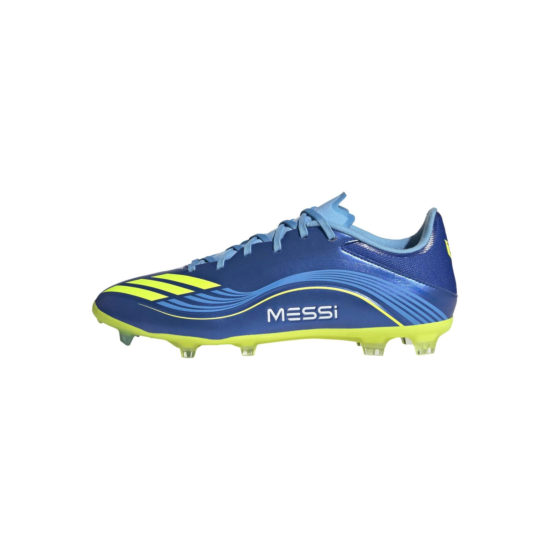 product/a/d/adidas_jp7447_12_footwear_photography_left_side_center_lateral_view_white.jpg