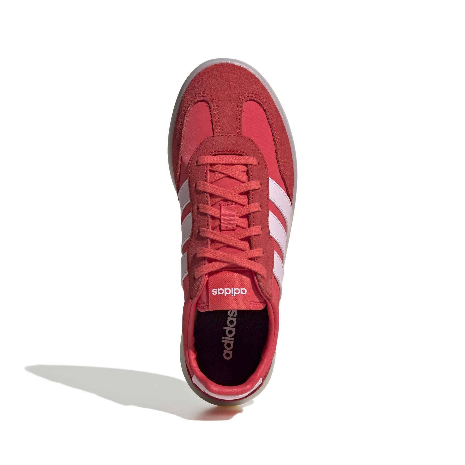 product/a/d/adidas_jp9669_3_footwear_photography_top_portrait_view_white-nw091625.jpg