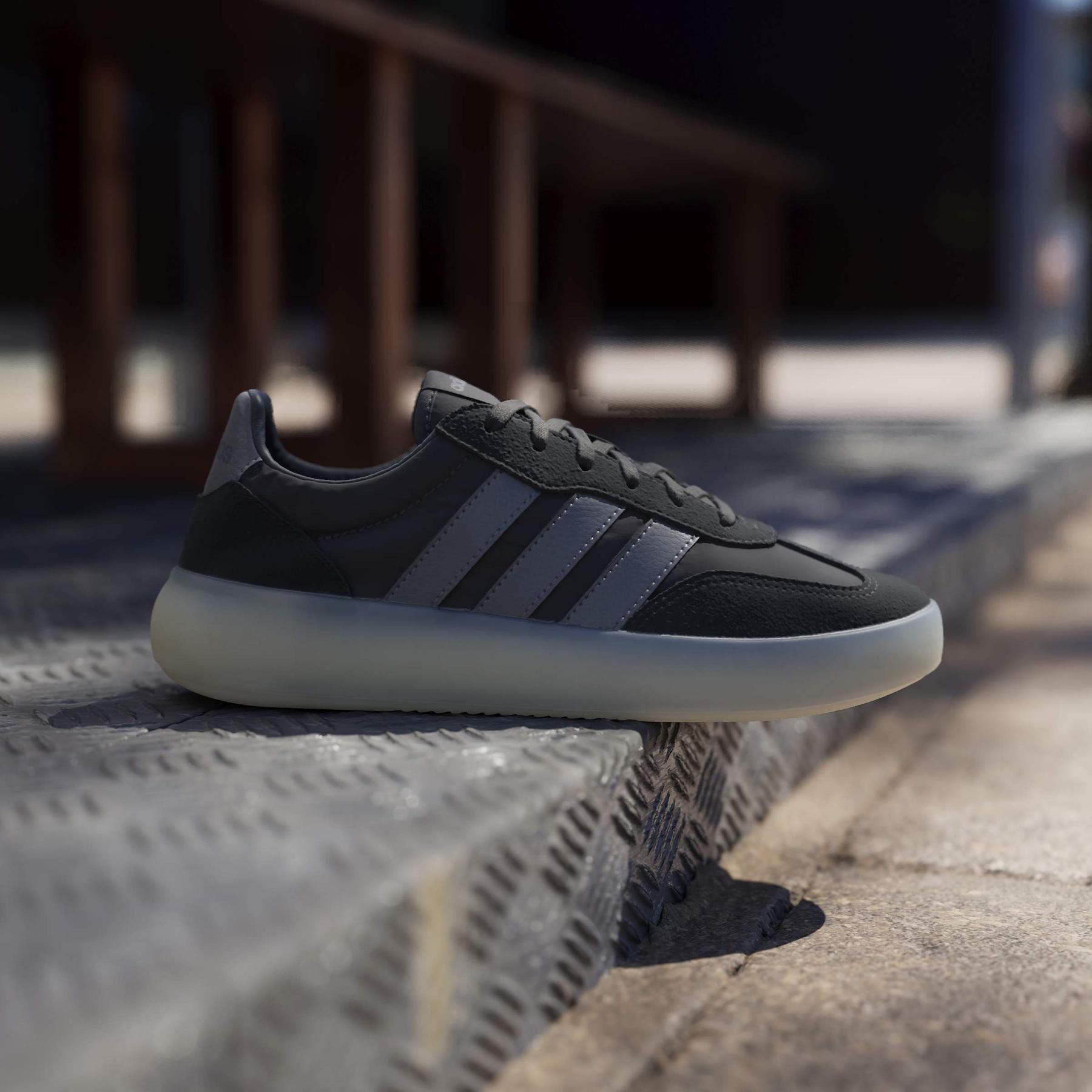 product/a/d/adidas_jp9671_16_footwear_photography_heromrktng_view_3-nw091625.jpg