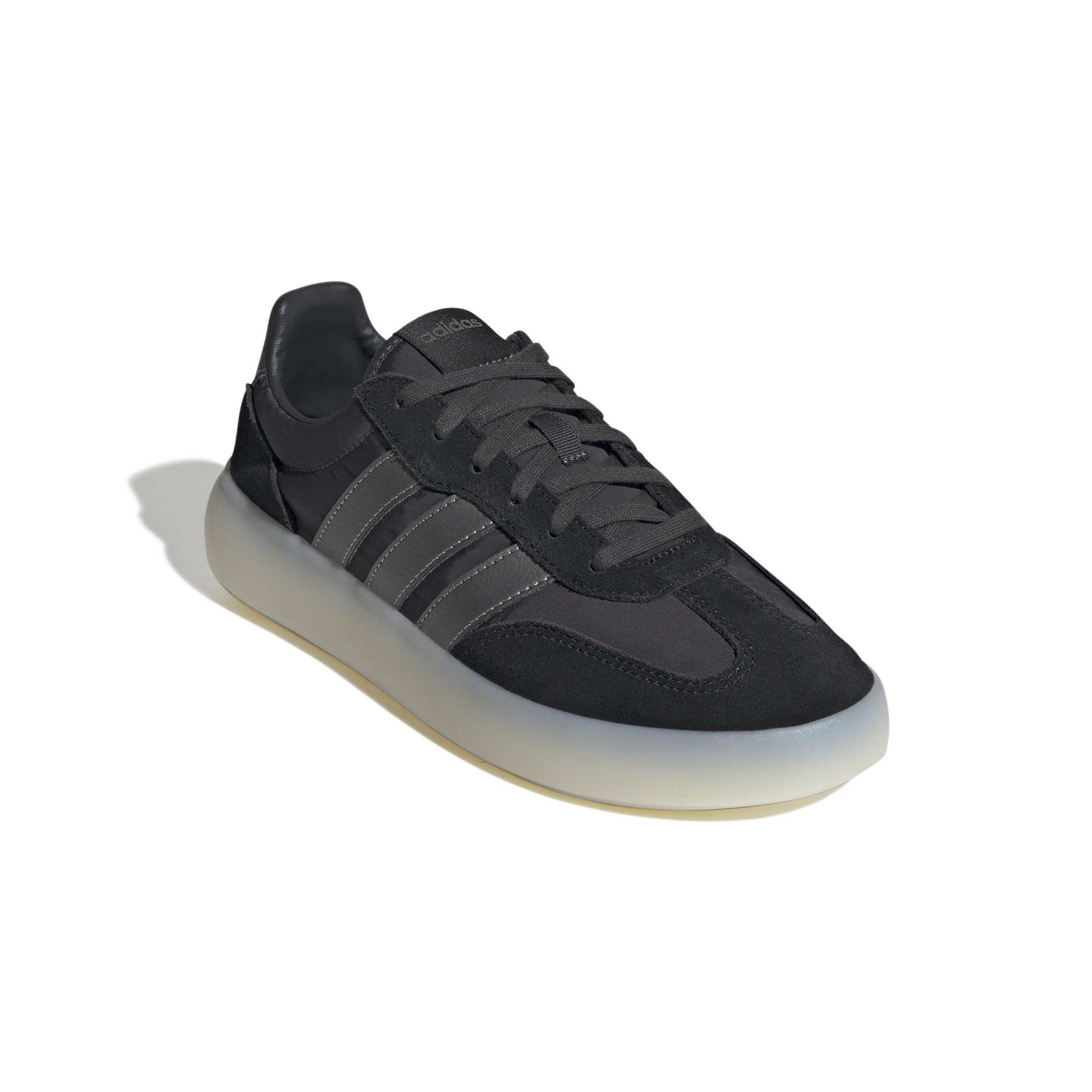 product/a/d/adidas_jp9671_6_footwear_photography_front_lateral_top_view_white-nw091625.jpg