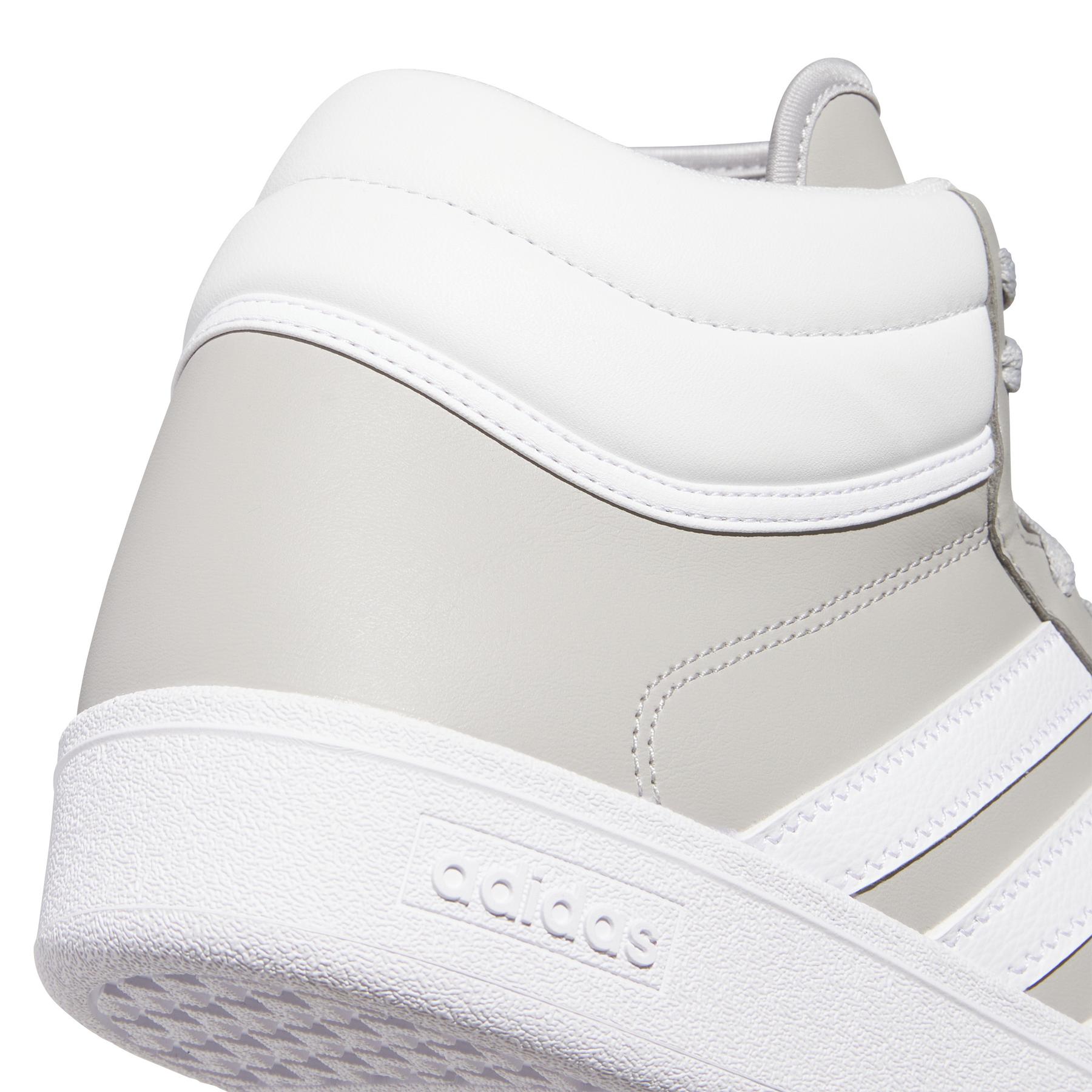 product/a/d/adidas_jq9997_8_footwear_photography_detail_view_1_white-nw091625.jpg