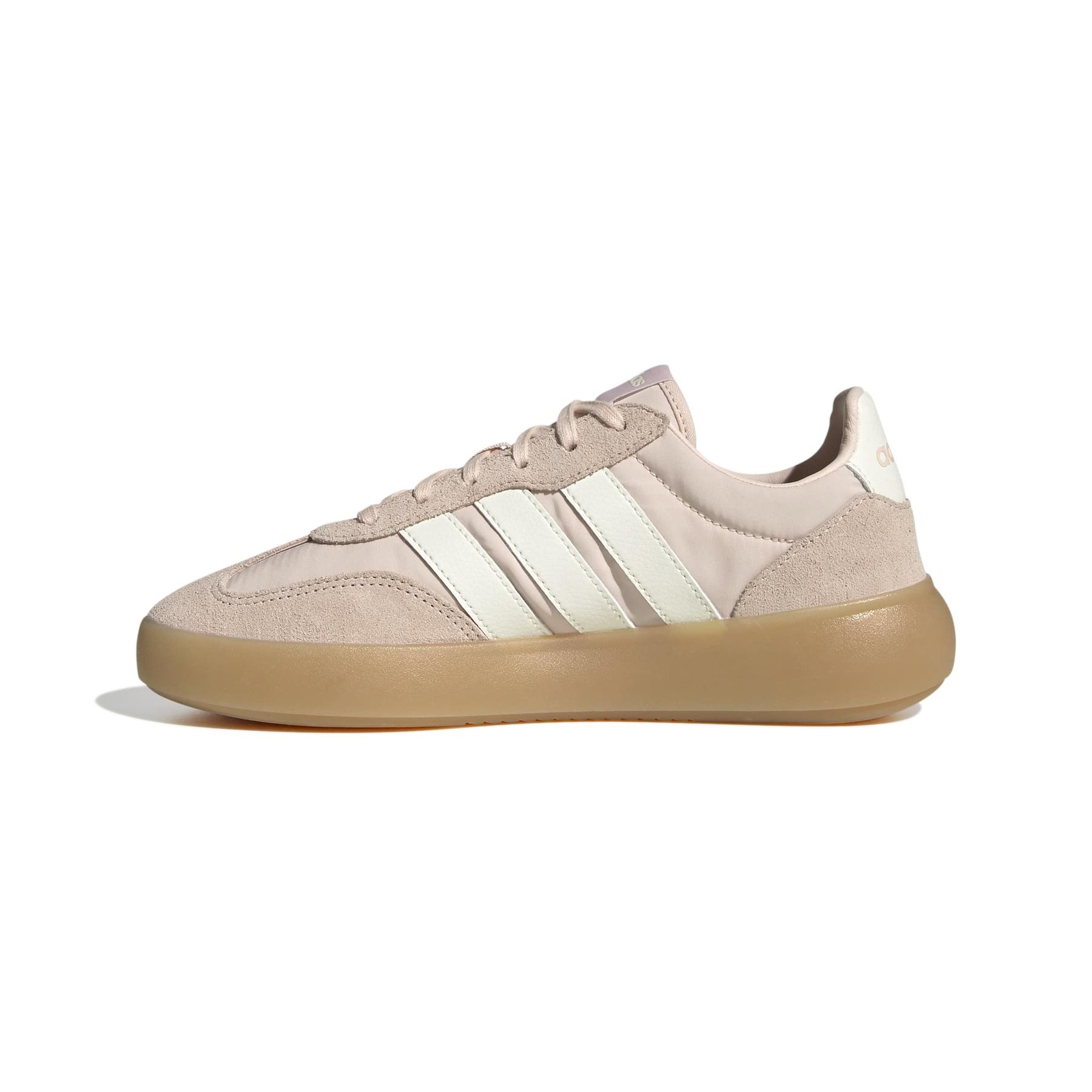 product/a/d/adidas_jr1216_5_footwear_photography_side_medial_center_view_white-nw091625.jpg