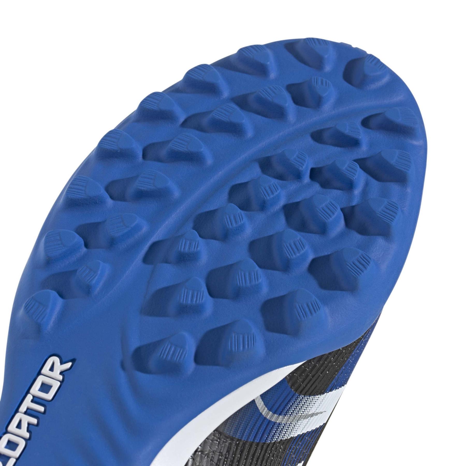 product/a/d/adidas_jr1758_7_footwear_photography_detail_view_1_white.jpg