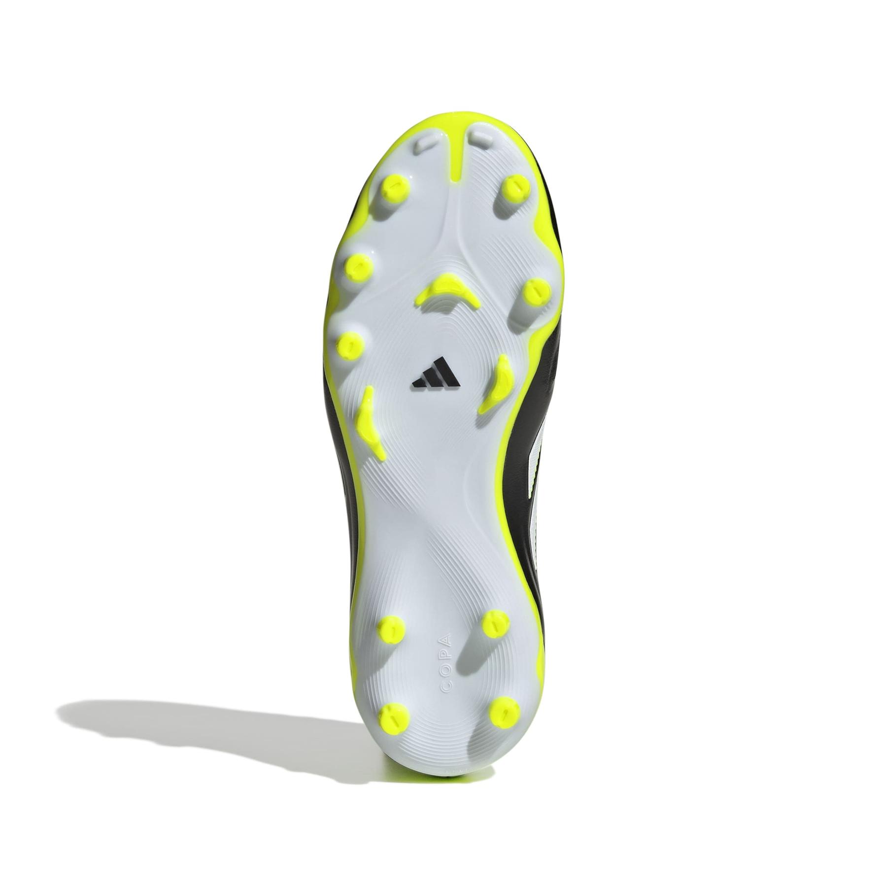 product/a/d/adidas_jr2850_3_footwear_photography_bottom_view_white-nw091625.jpg