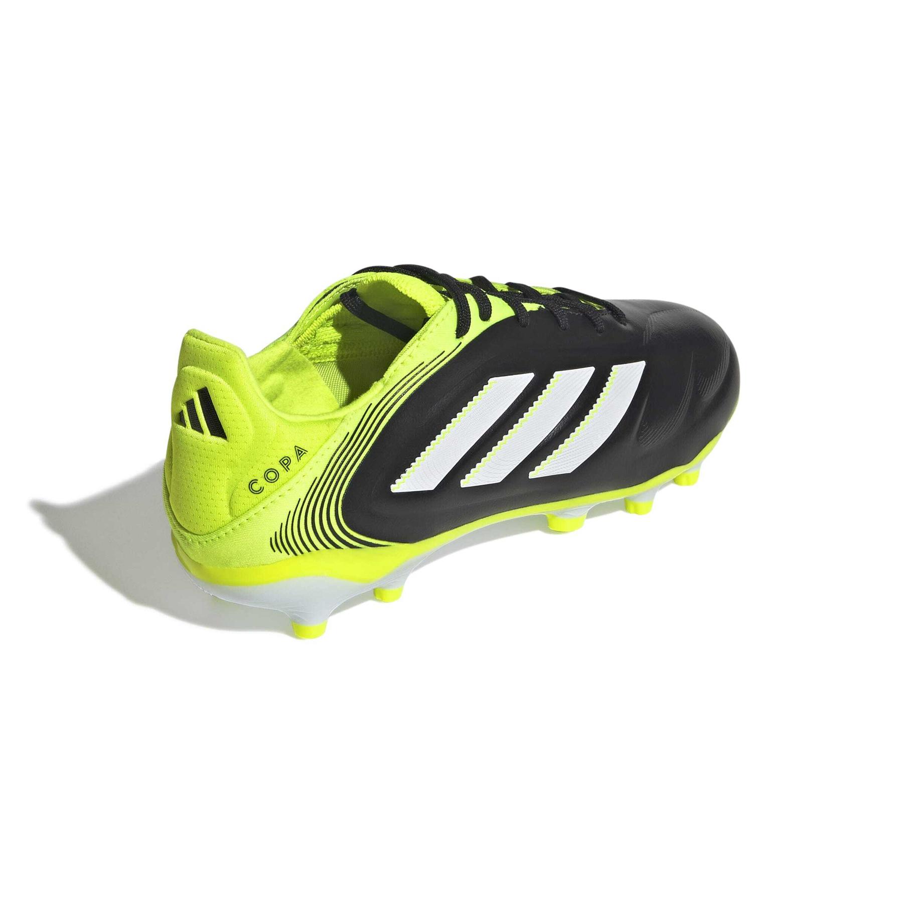 product/a/d/adidas_jr2850_6_footwear_photography_back_lateral_top_view_white-nw091625.jpg