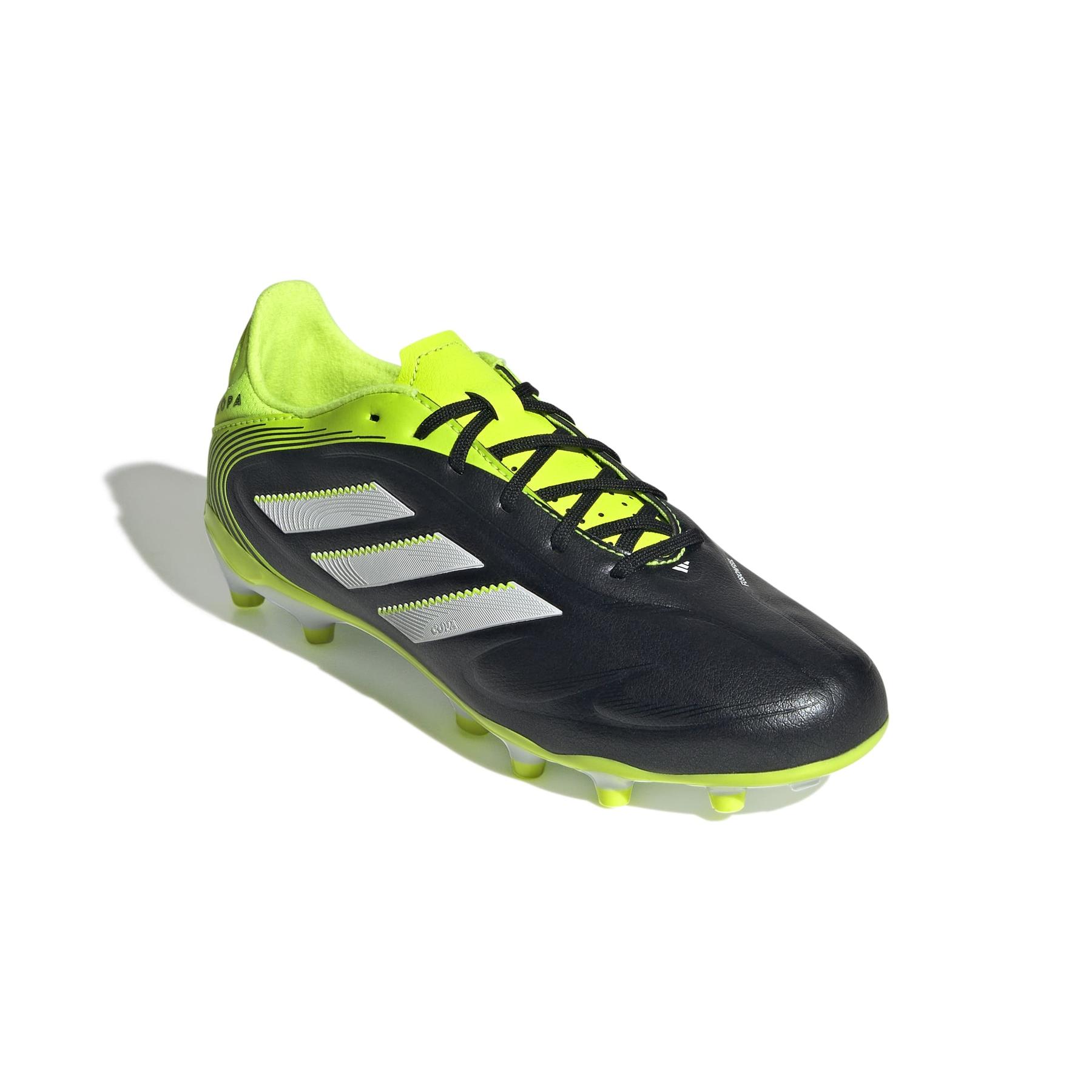 product/a/d/adidas_jr2883_5_footwear_photography_front_lateral_top_view_white-nw091625.jpg