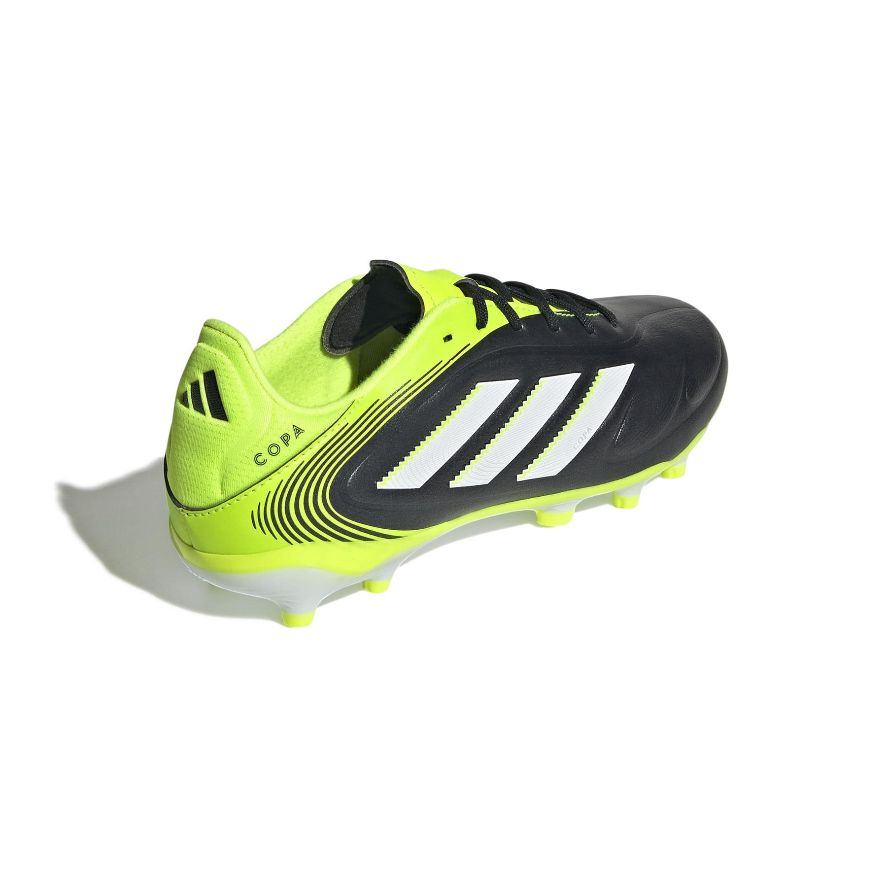product/a/d/adidas_jr2883_6_footwear_photography_back_lateral_top_view_white-nw091625.jpg