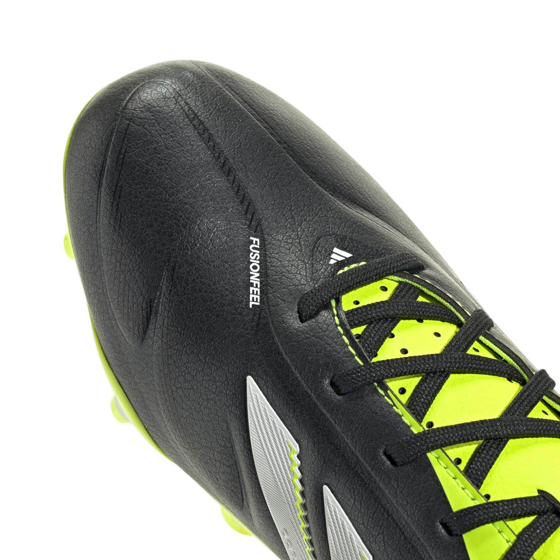 product/a/d/adidas_jr2883_7_footwear_photography_detail_view_1_white-nw091625.jpg