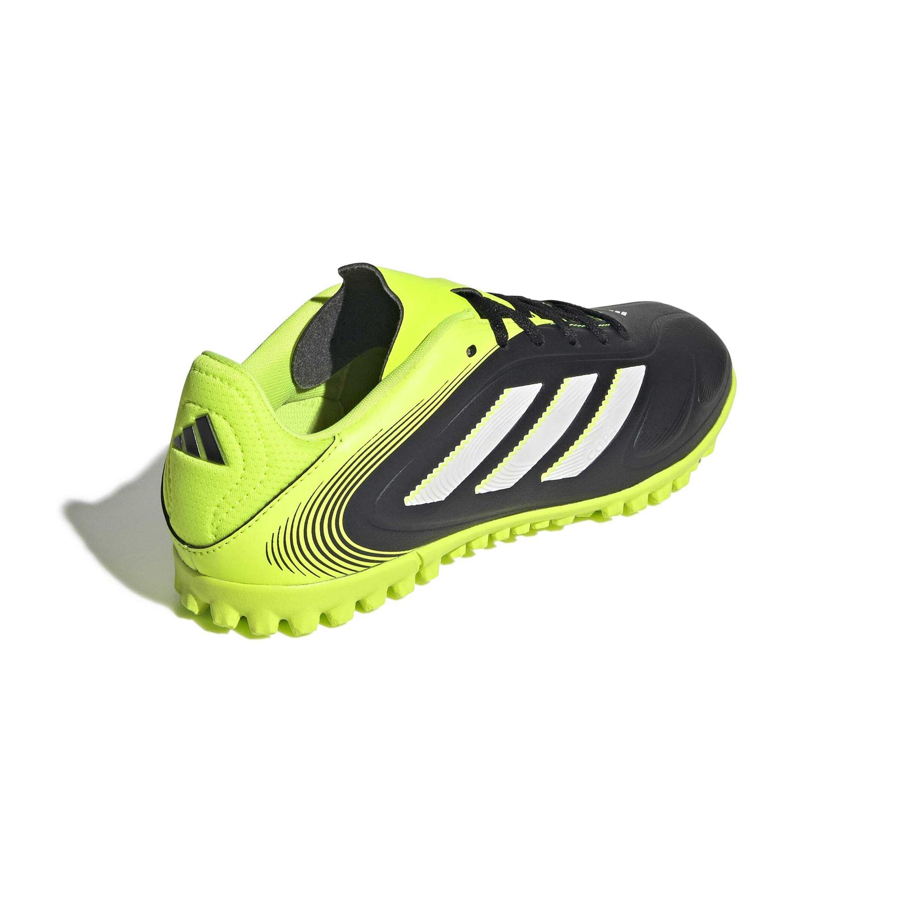 product/a/d/adidas_jr2902_6_footwear_photography_back_lateral_top_view_white-nw091625.jpg