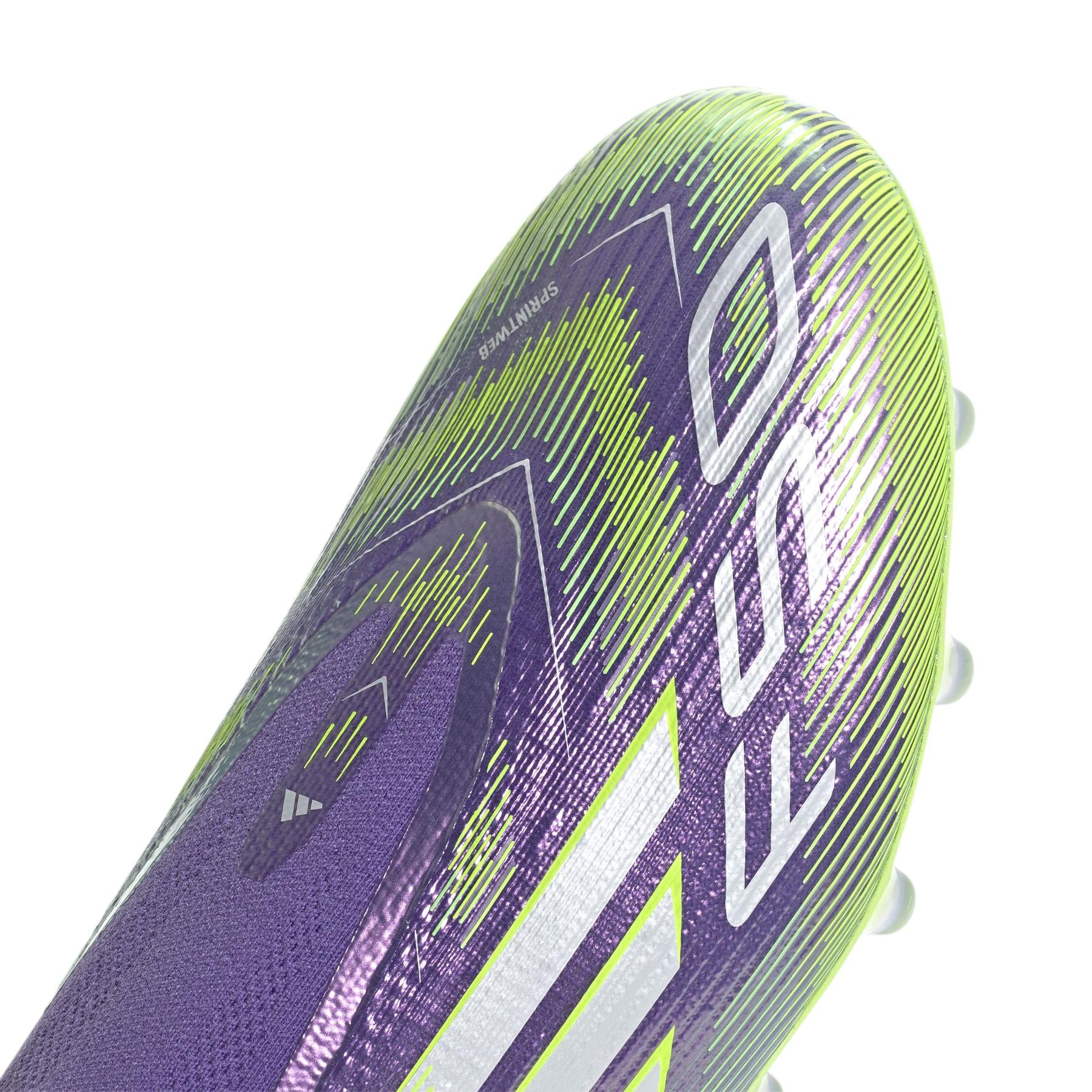 product/a/d/adidas_jr5364_7_footwear_photography_detail_view_1_white-nw091725.jpg