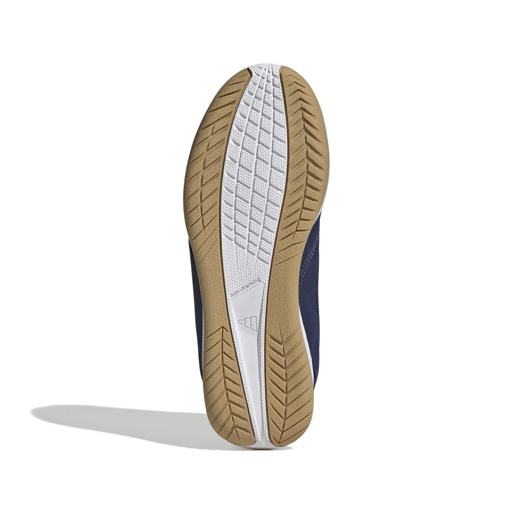 product/a/d/adidas_jr5391_3_footwear_photography_bottom_view_white-nw091725.jpg
