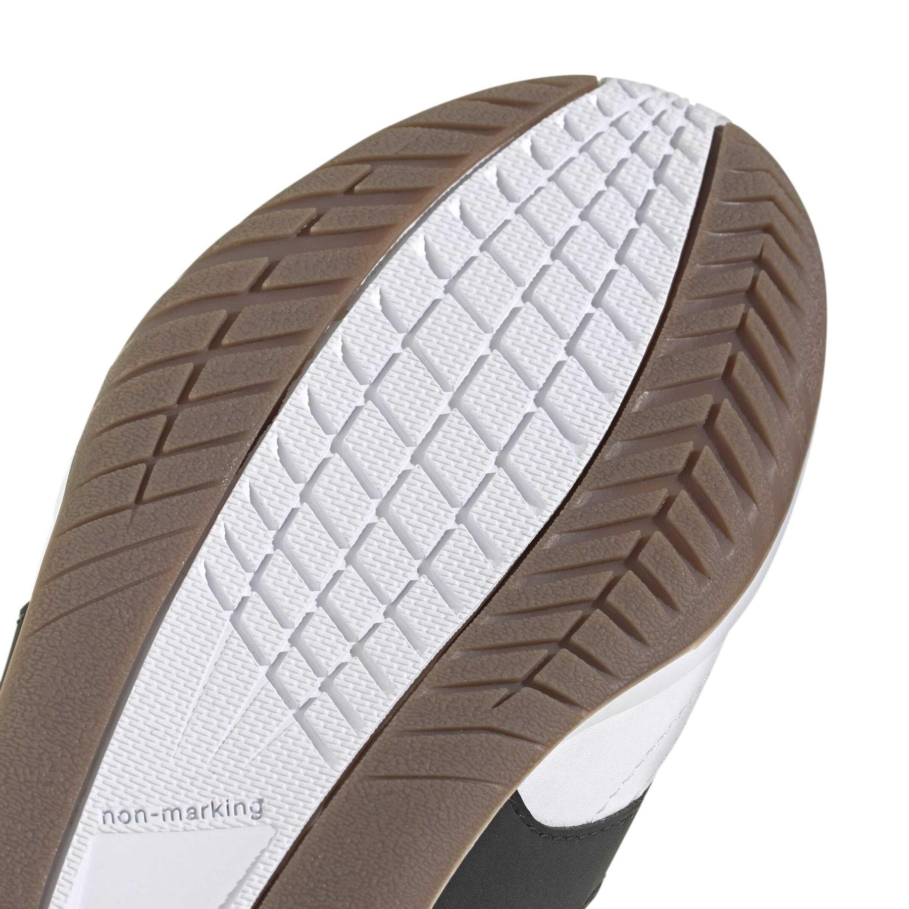 product/a/d/adidas_jr7026_7_footwear_photography_detail_view_1_white-nw091725.jpg