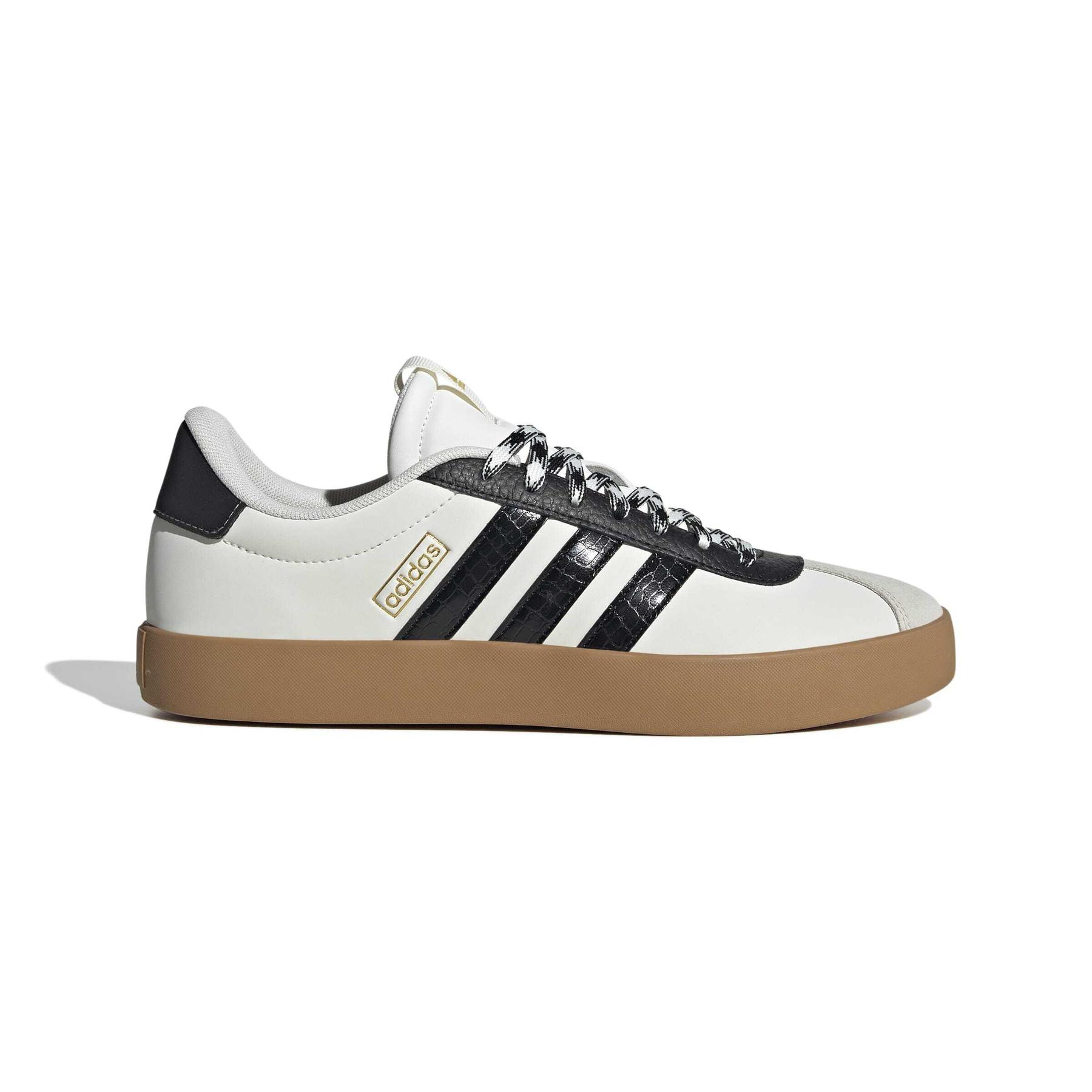 product/a/d/adidas_jr8603_1_footwear_photography_side_lateral_center_view_white-nw091725.jpg