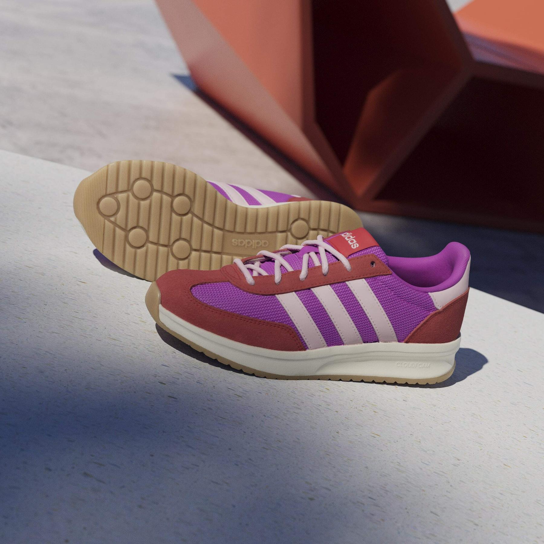 product/a/d/adidas_jr8615_17_footwear_photography_heromrktng_view_4-nw091725.jpg